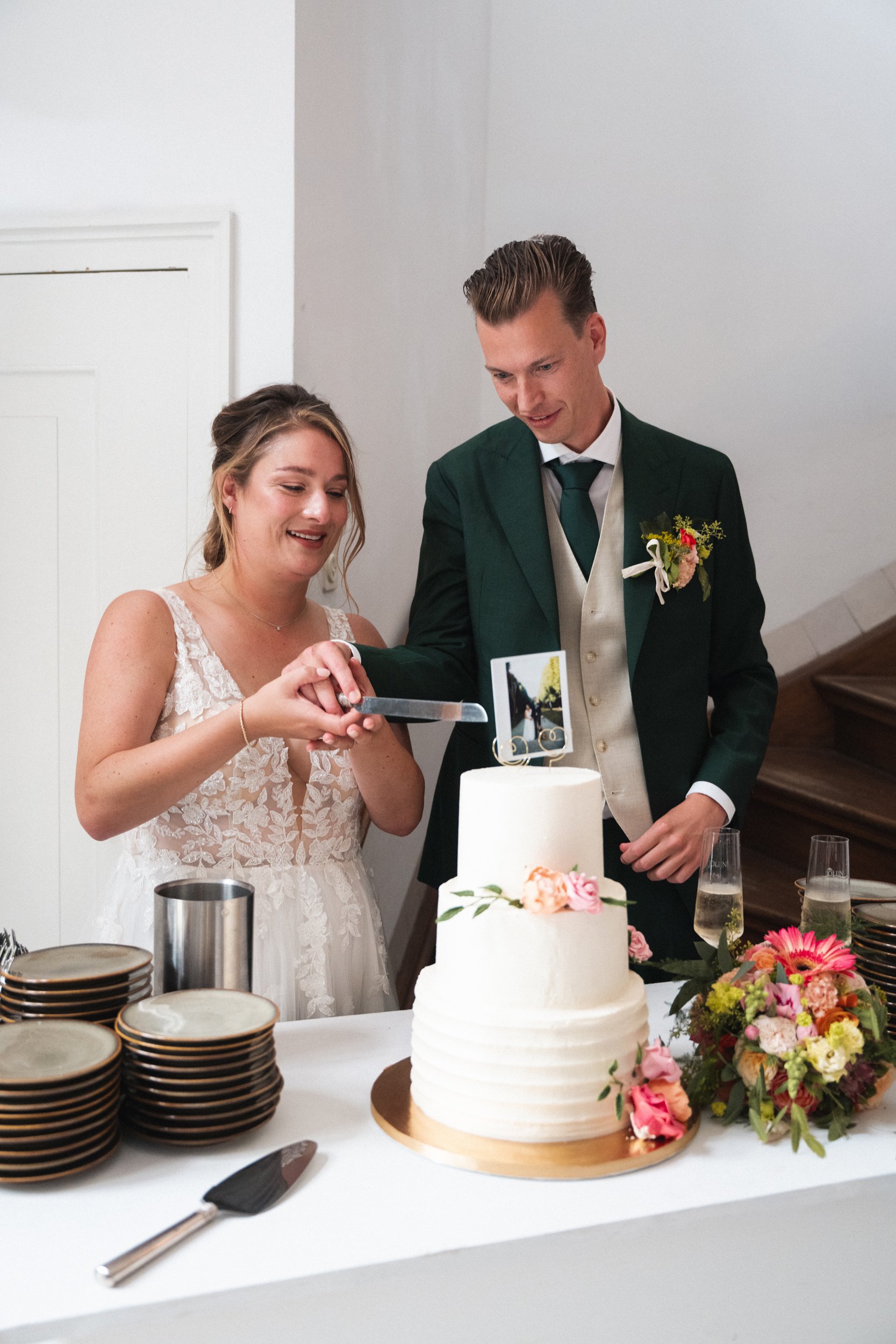wedding-photographer-northamptonshire-bride-groom-couple-portraits-422.jpg