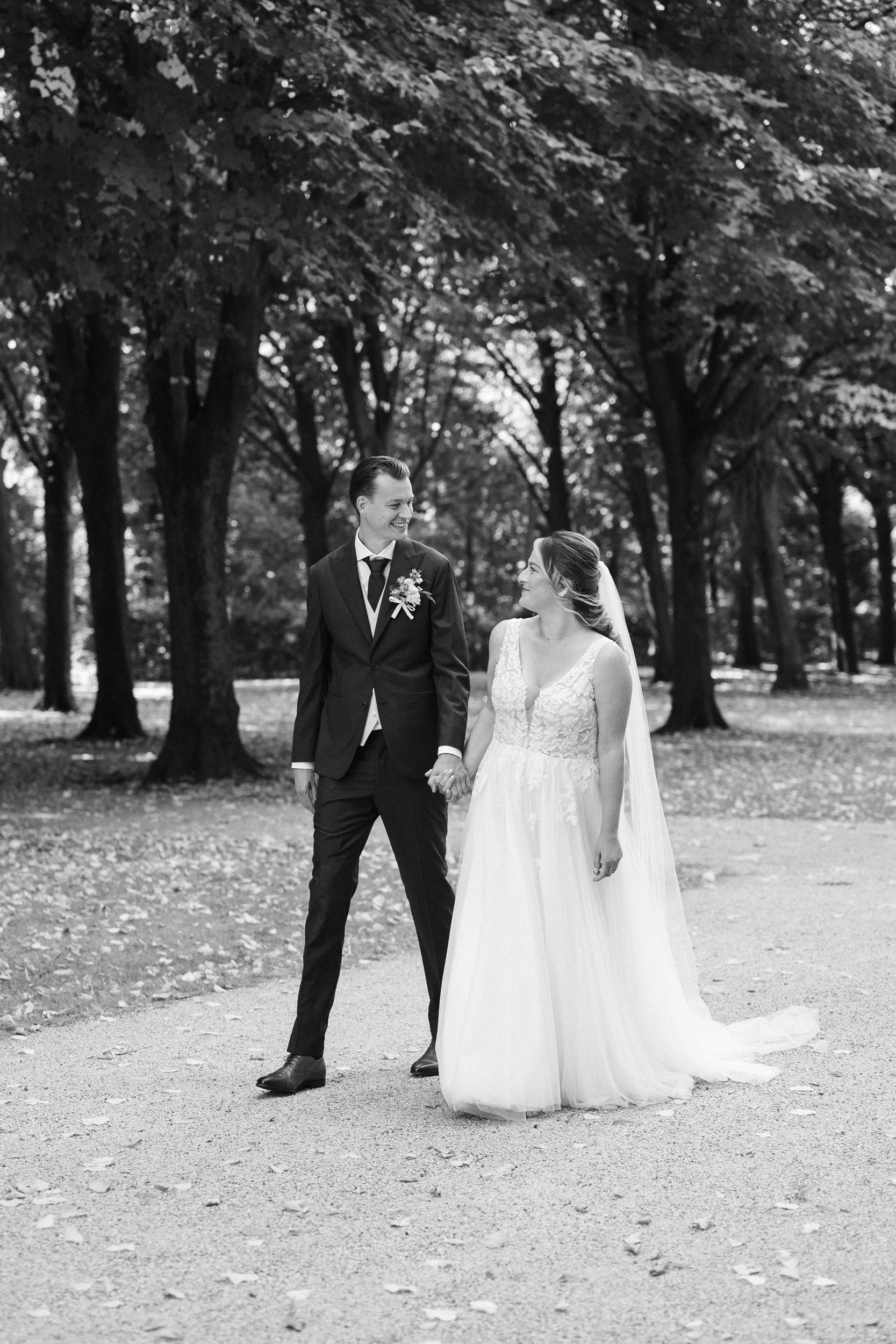 wedding-photographer-northamptonshire-bride-groom-couple-portraits-190.jpg