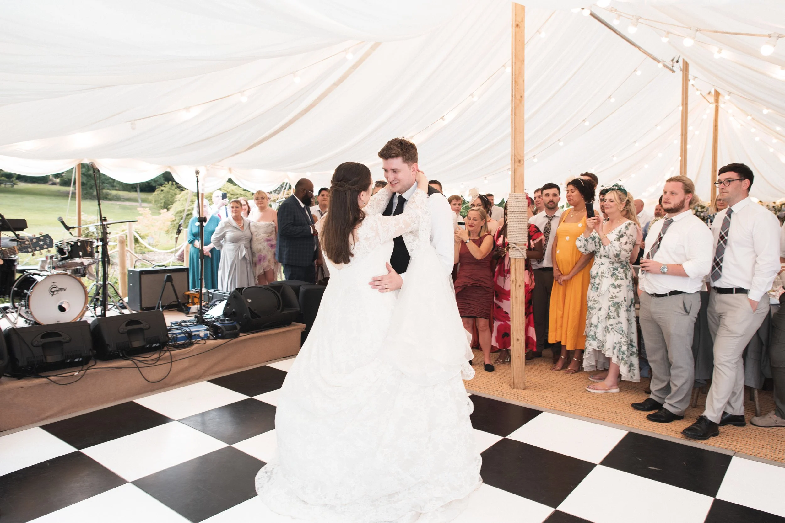 Oxfordshire-Wedding-Photographer-247.jpg