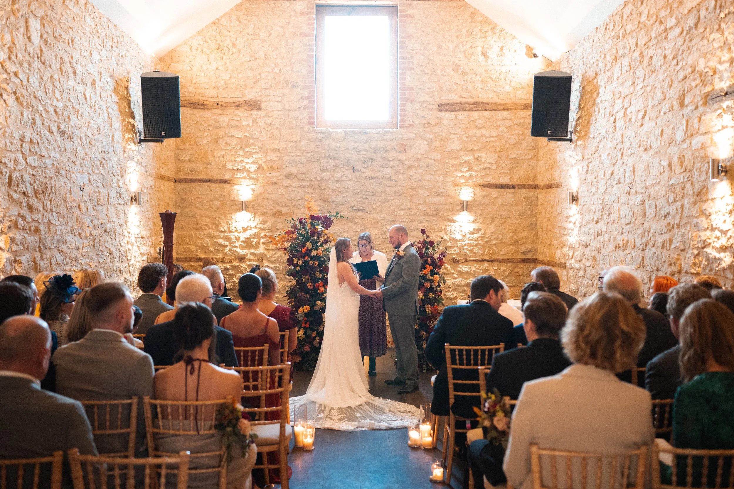 wedding-huntsmill-farm-buckinghamshire-bride-groom-couple-portraits-38.jpg
