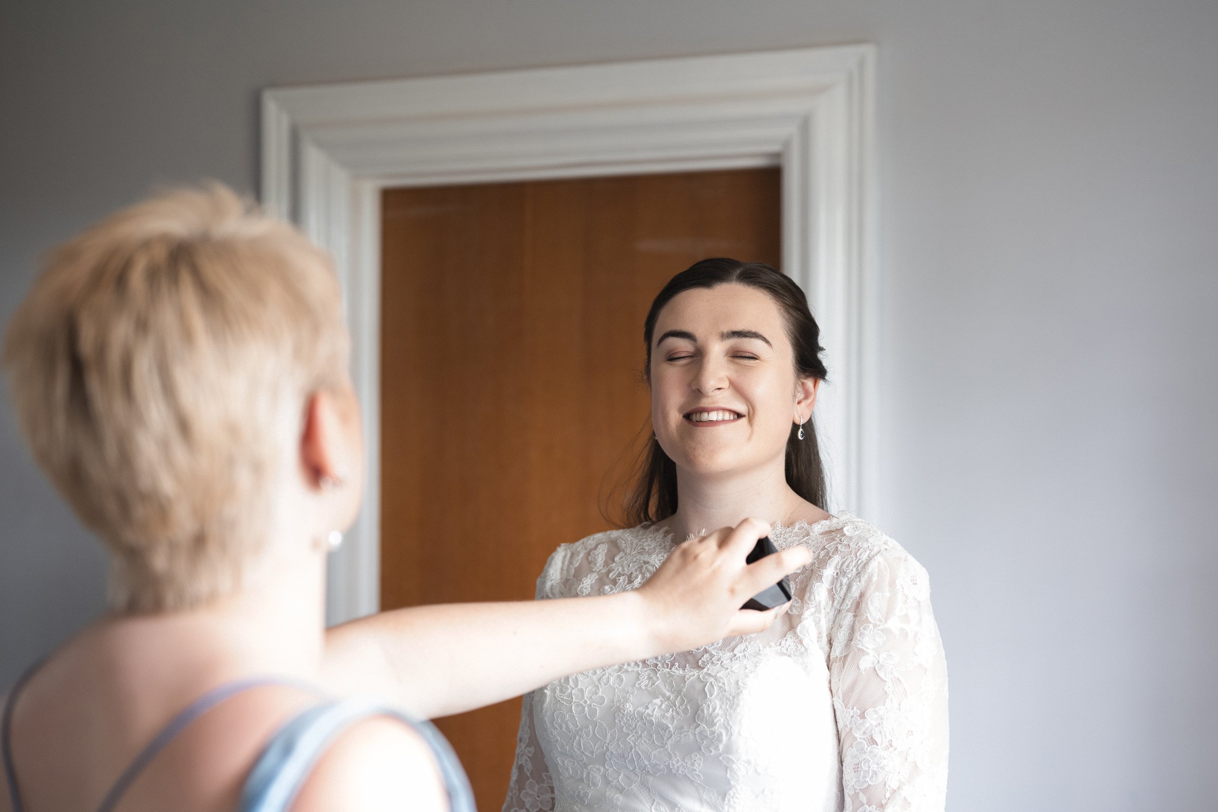 Oxfordshire-Wedding-Photographer-026.jpg