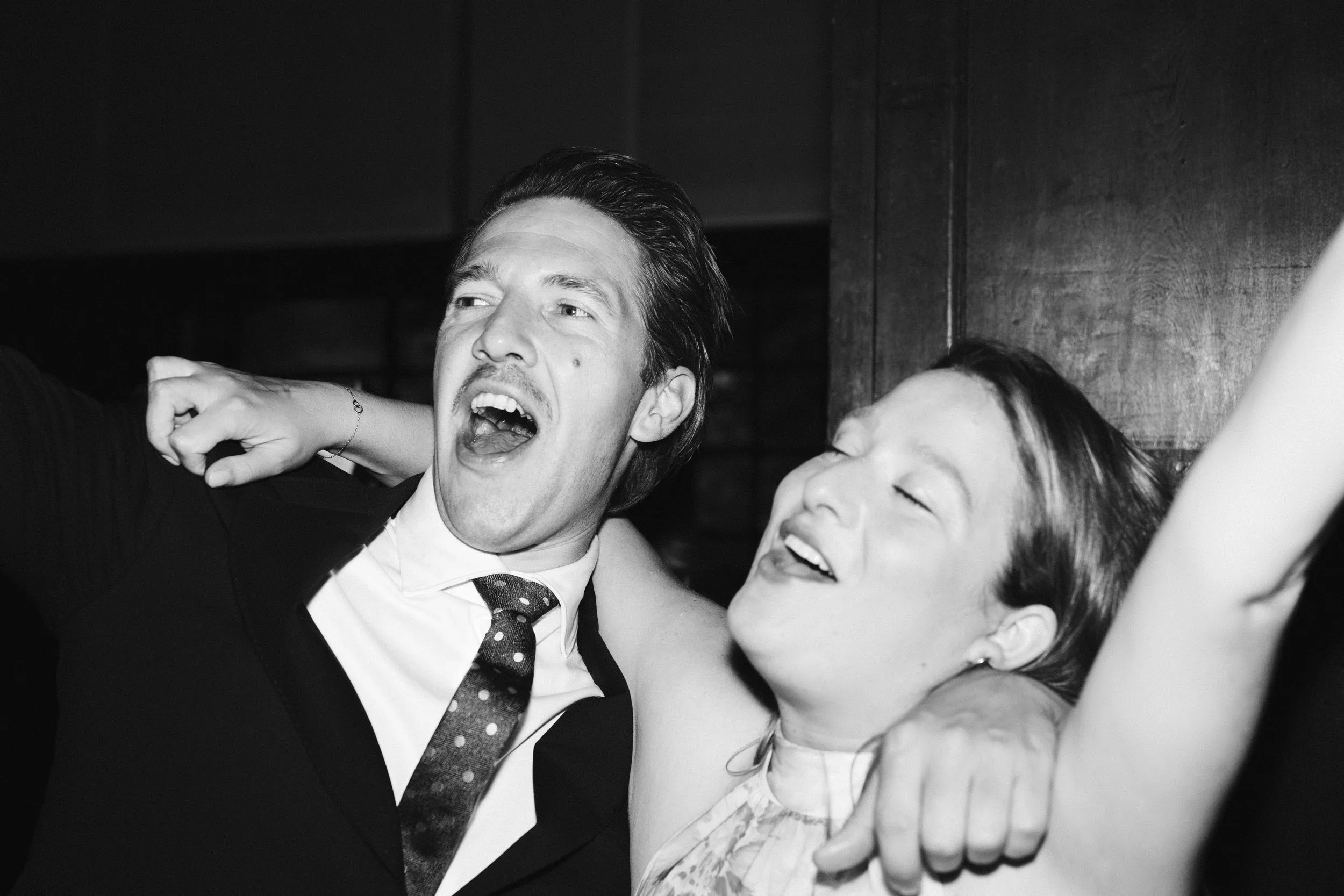 Oxfordshire-Garden-Wedding-Photographer-604.jpg