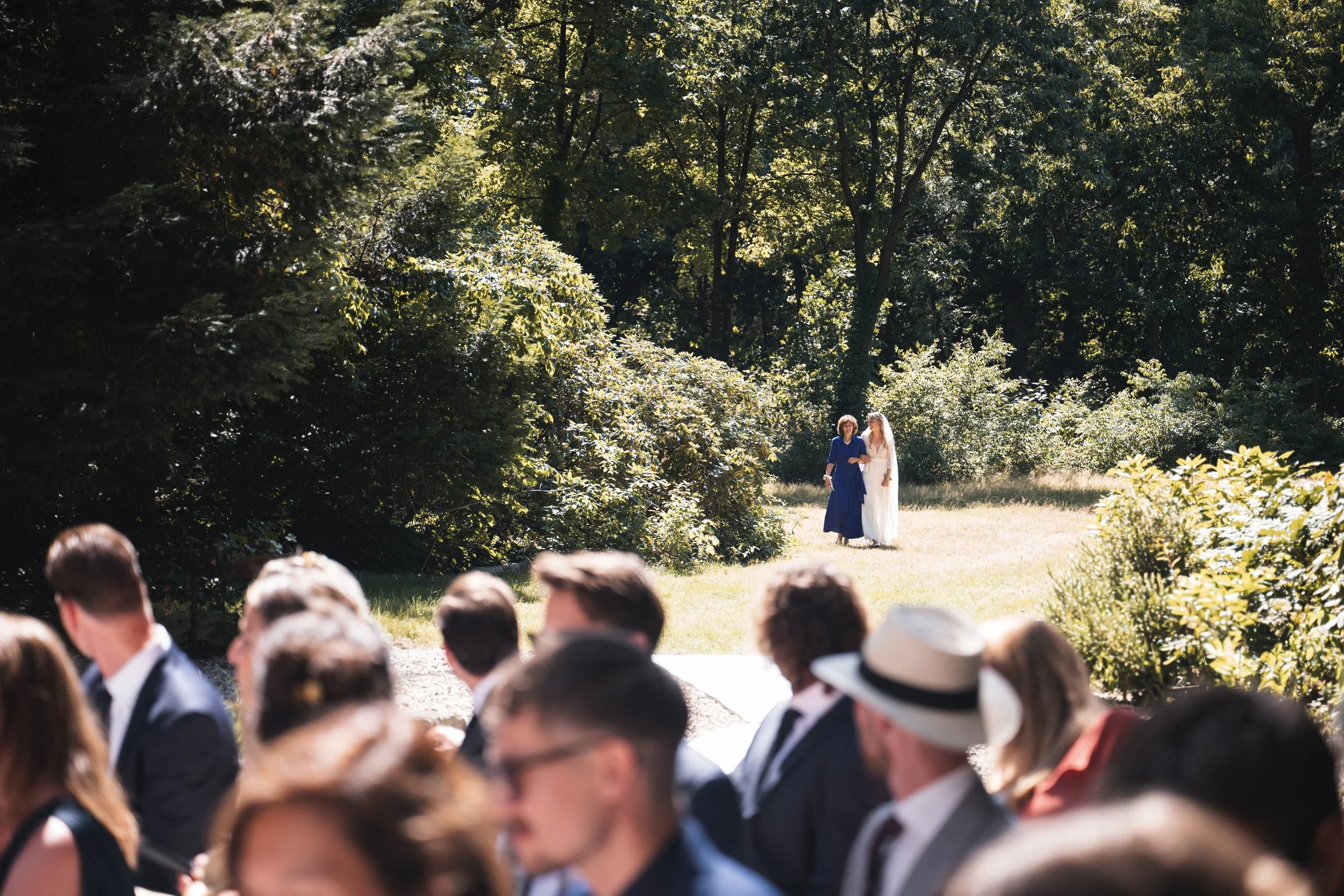 Oxfordshire-Garden-Wedding-Photographer-238.jpg