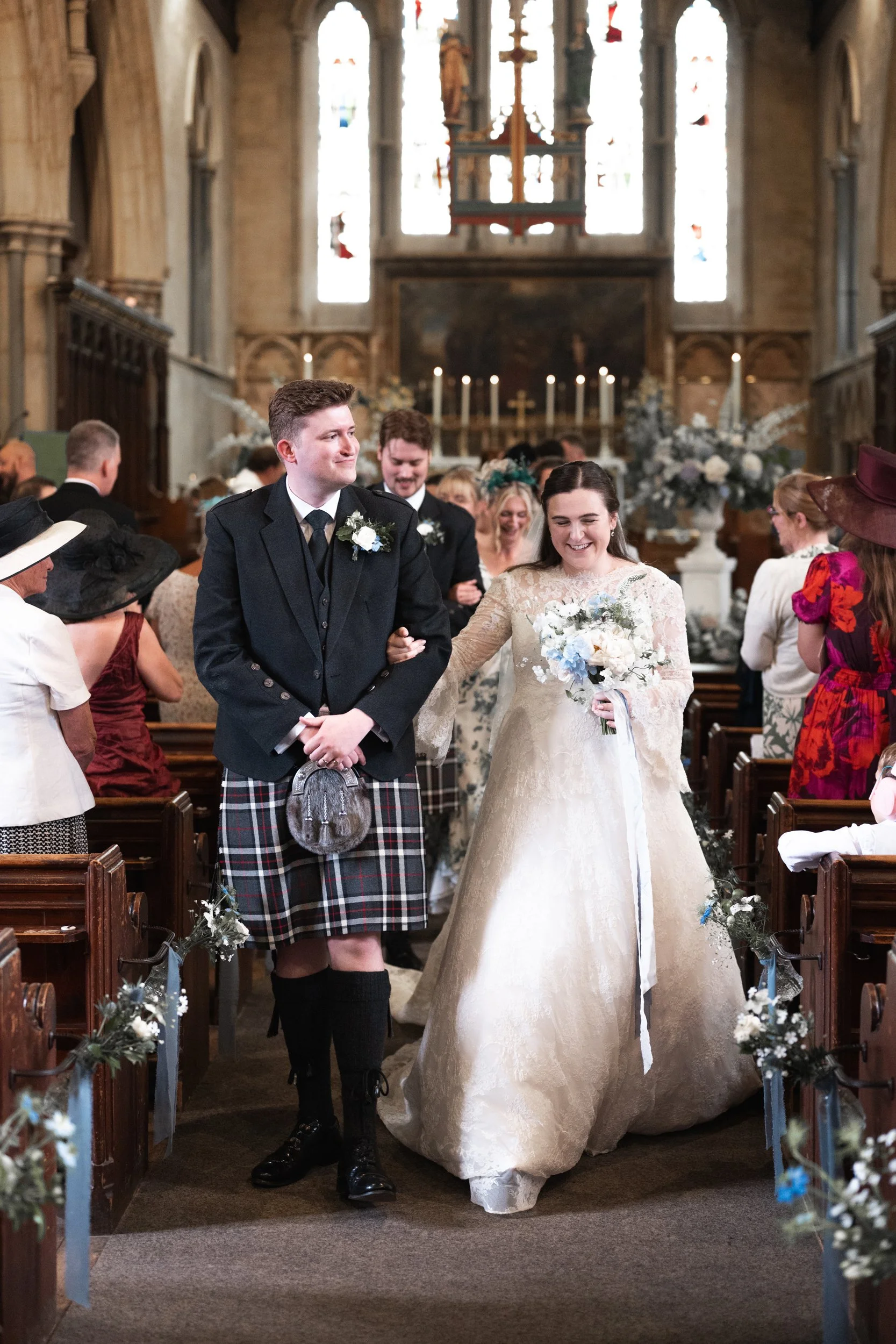 Oxfordshire-Wedding-Photographer-100.jpg