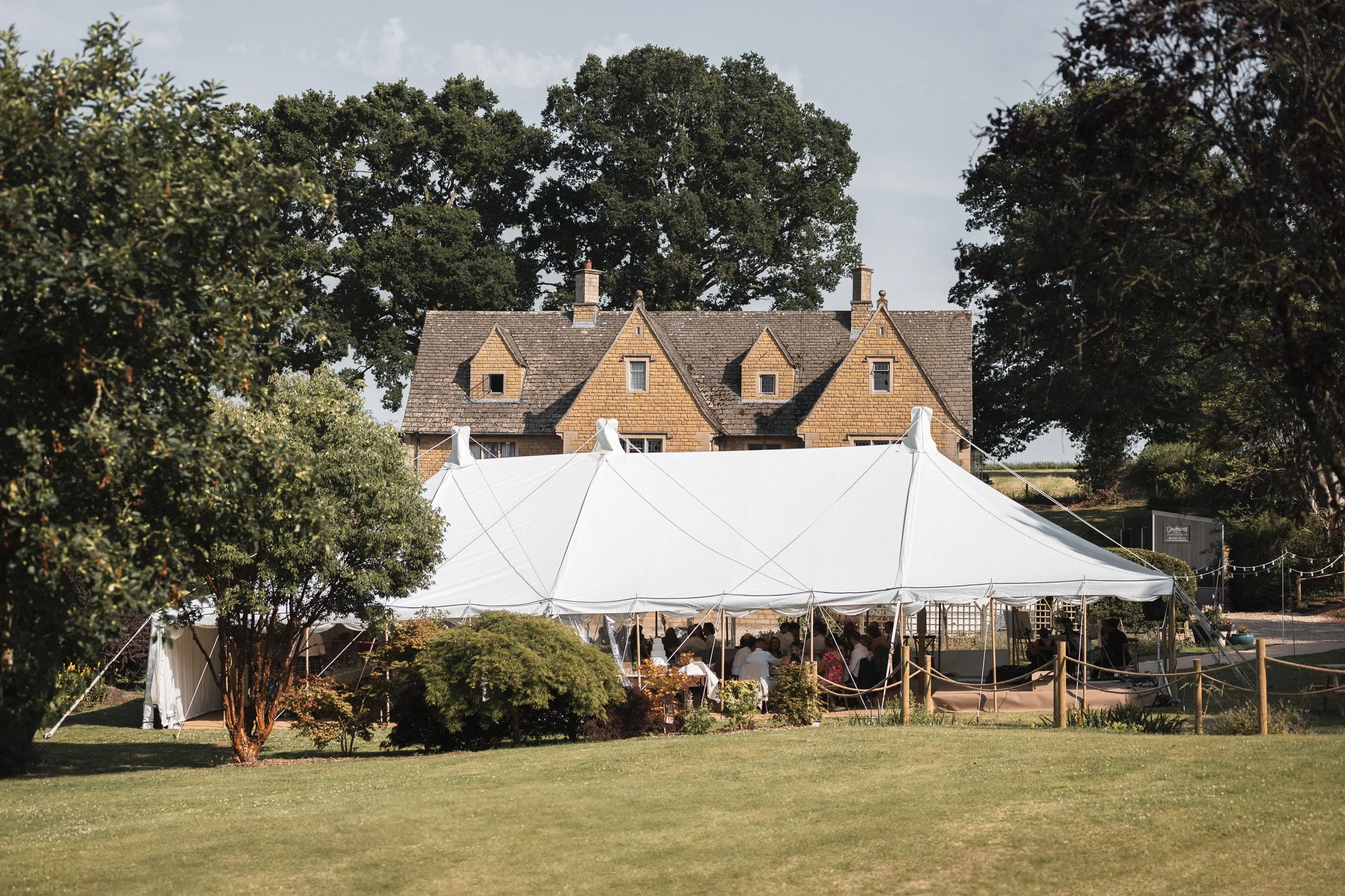 Oxfordshire-Wedding-Photographer-185.jpg