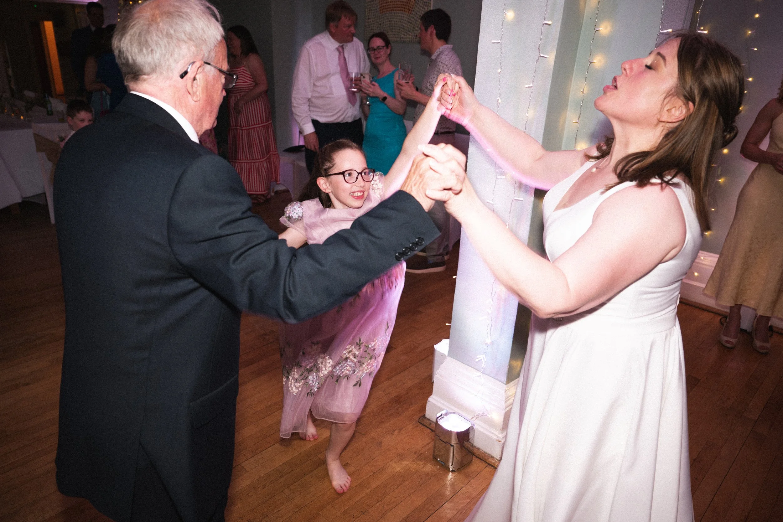 warwickshire-wedding-photographer-rugby-school-550.jpg