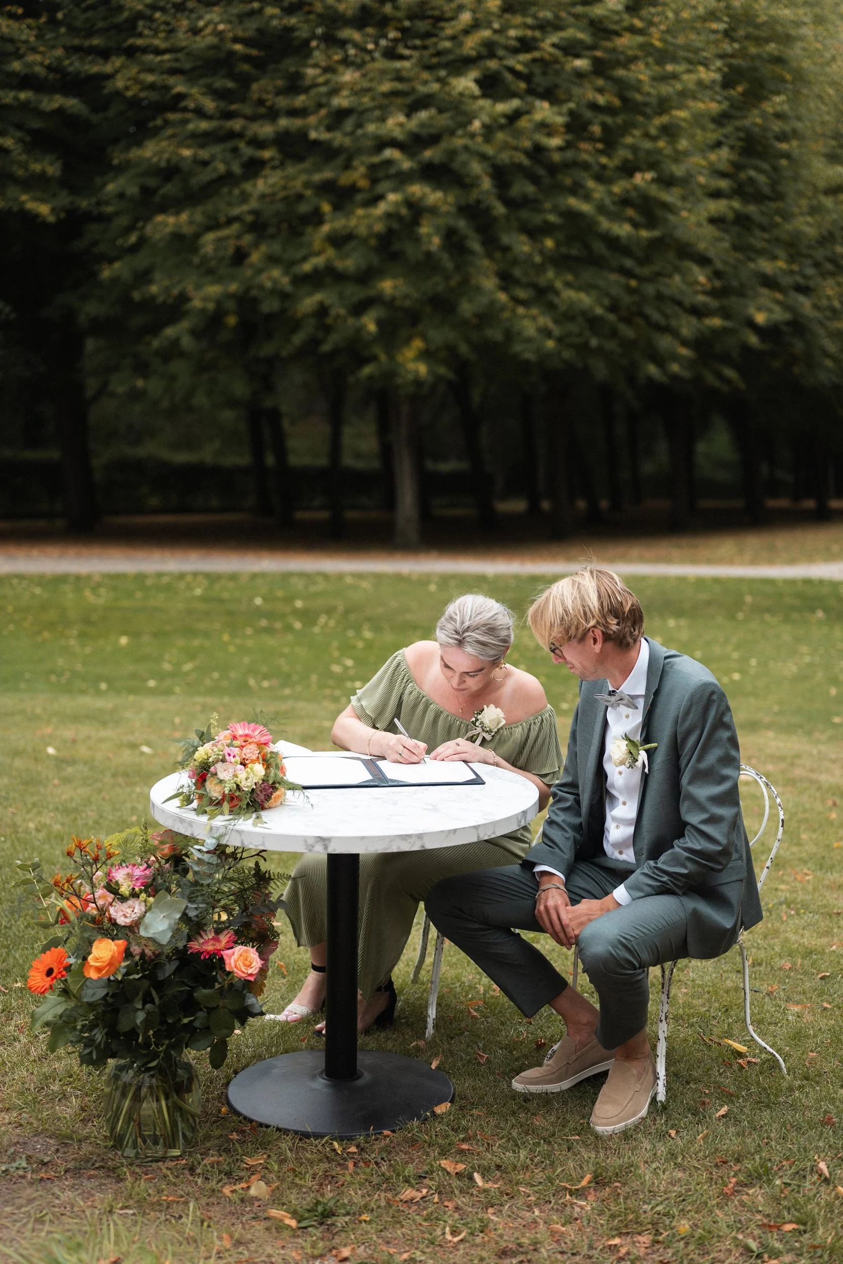 wedding-photographer-northamptonshire-bride-groom-couple-portraits-403.jpg