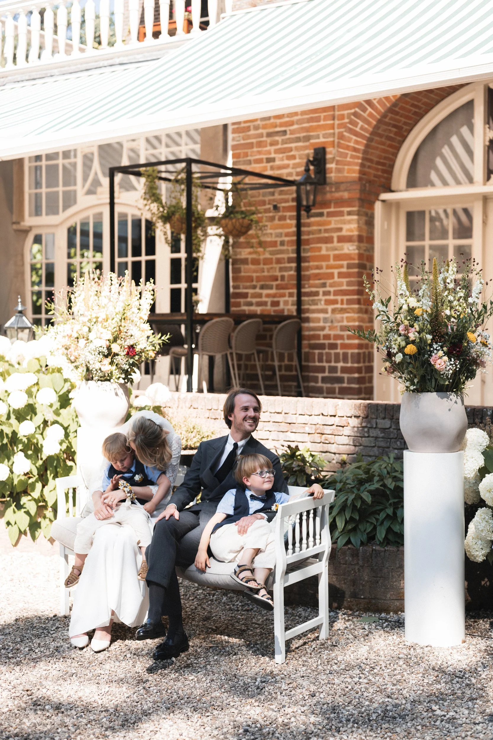 Oxfordshire-Garden-Wedding-Photographer-259.jpg