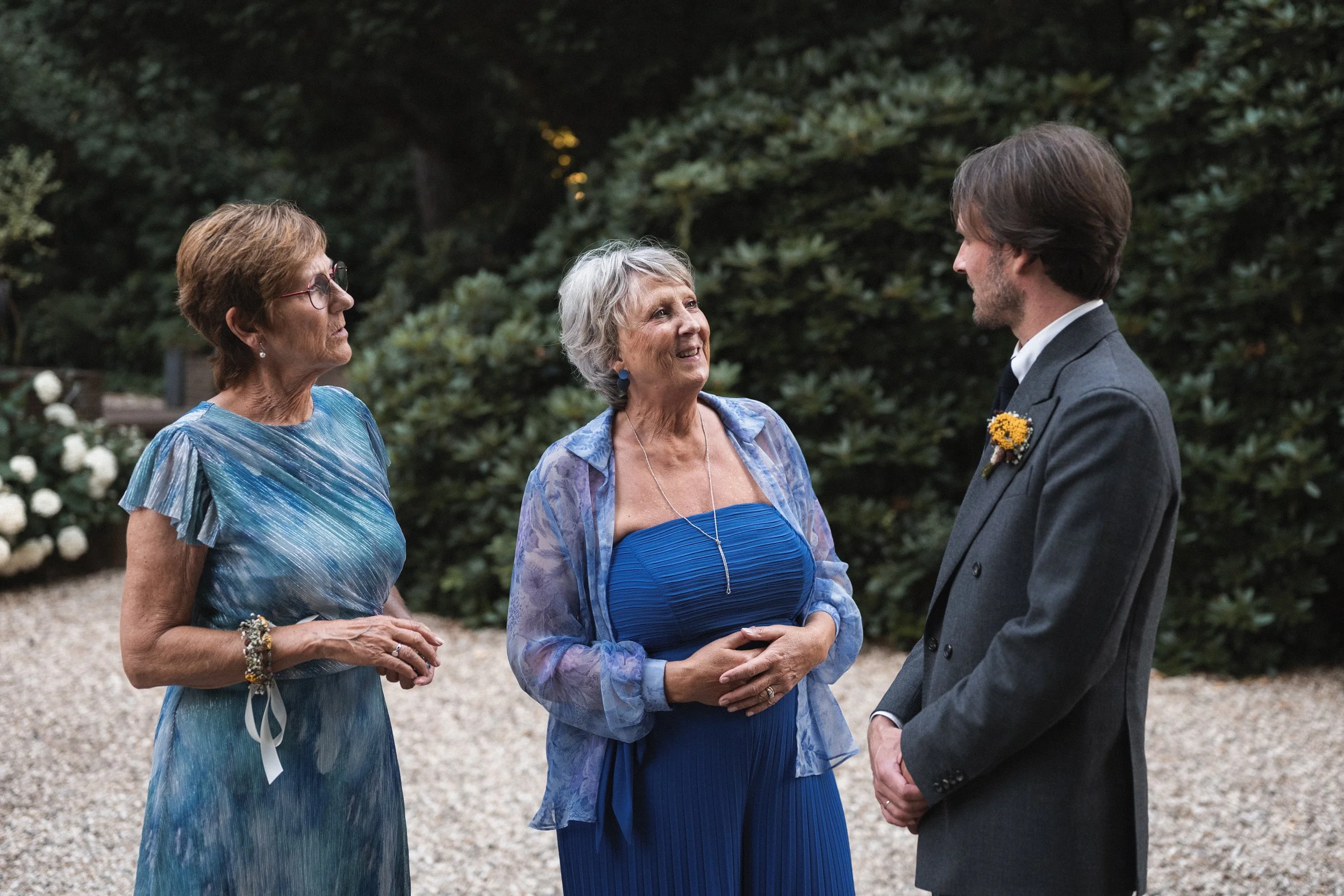 Oxfordshire-Garden-Wedding-Photographer-567.jpg