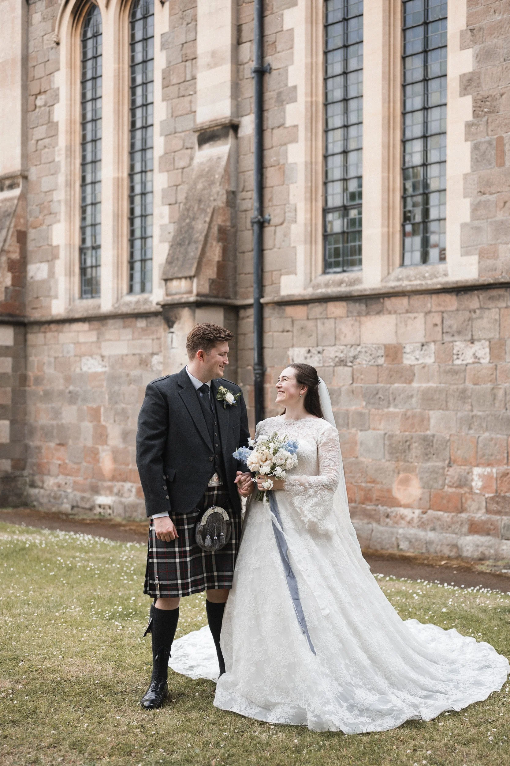 Oxfordshire-Wedding-Photographer-106.jpg