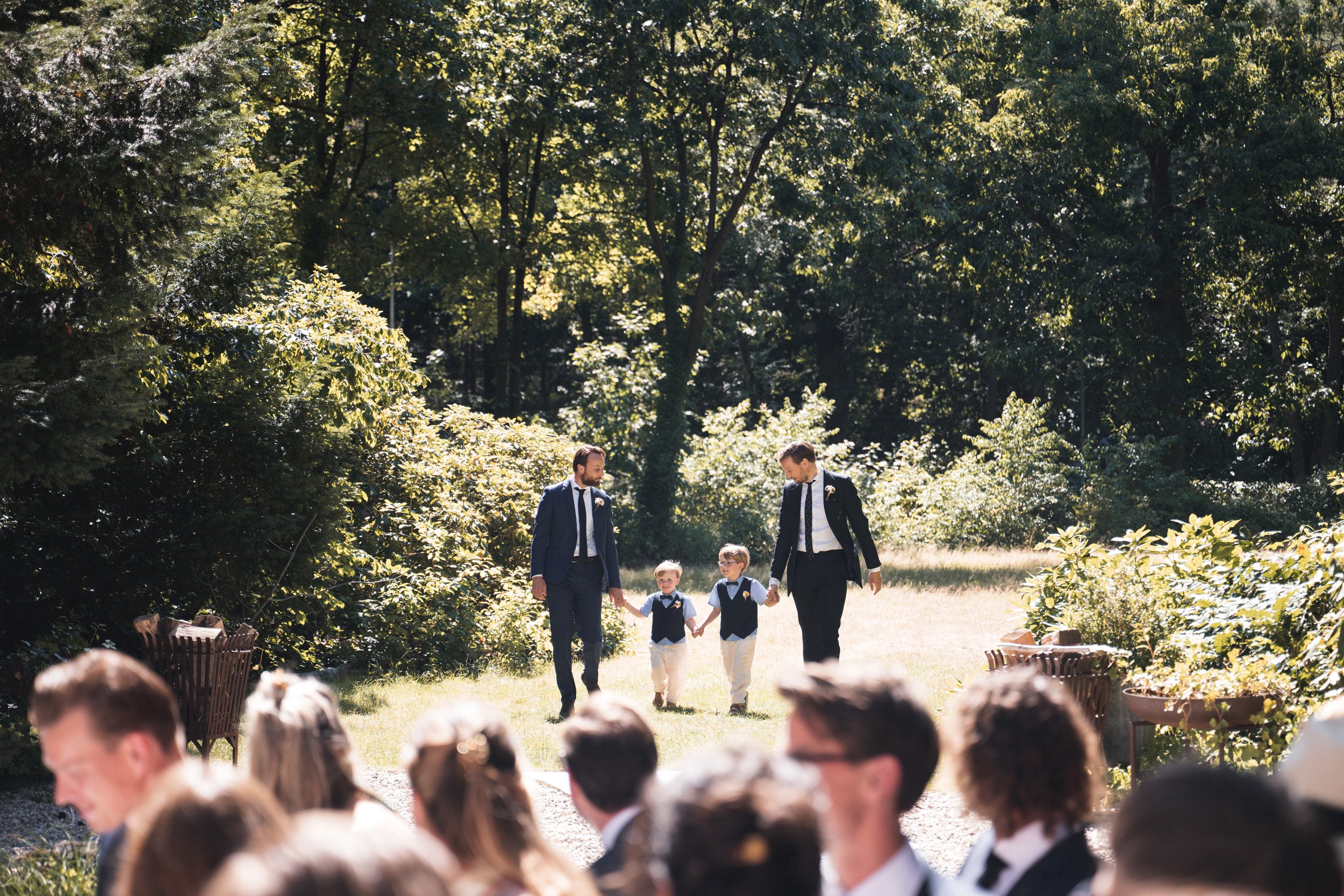 Oxfordshire-Garden-Wedding-Photographer-235.jpg