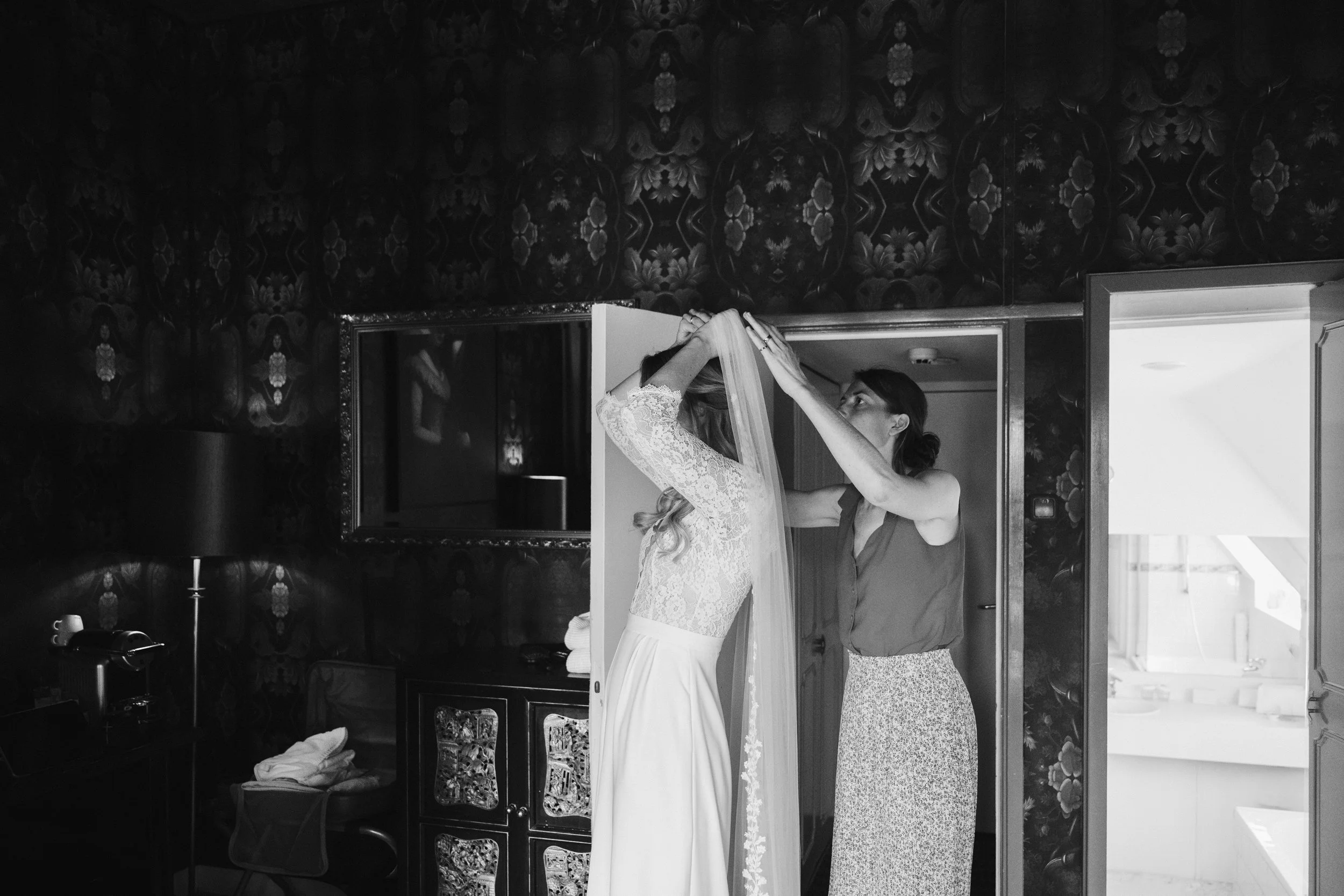 Oxfordshire-Garden-Wedding-Photographer-094.jpg