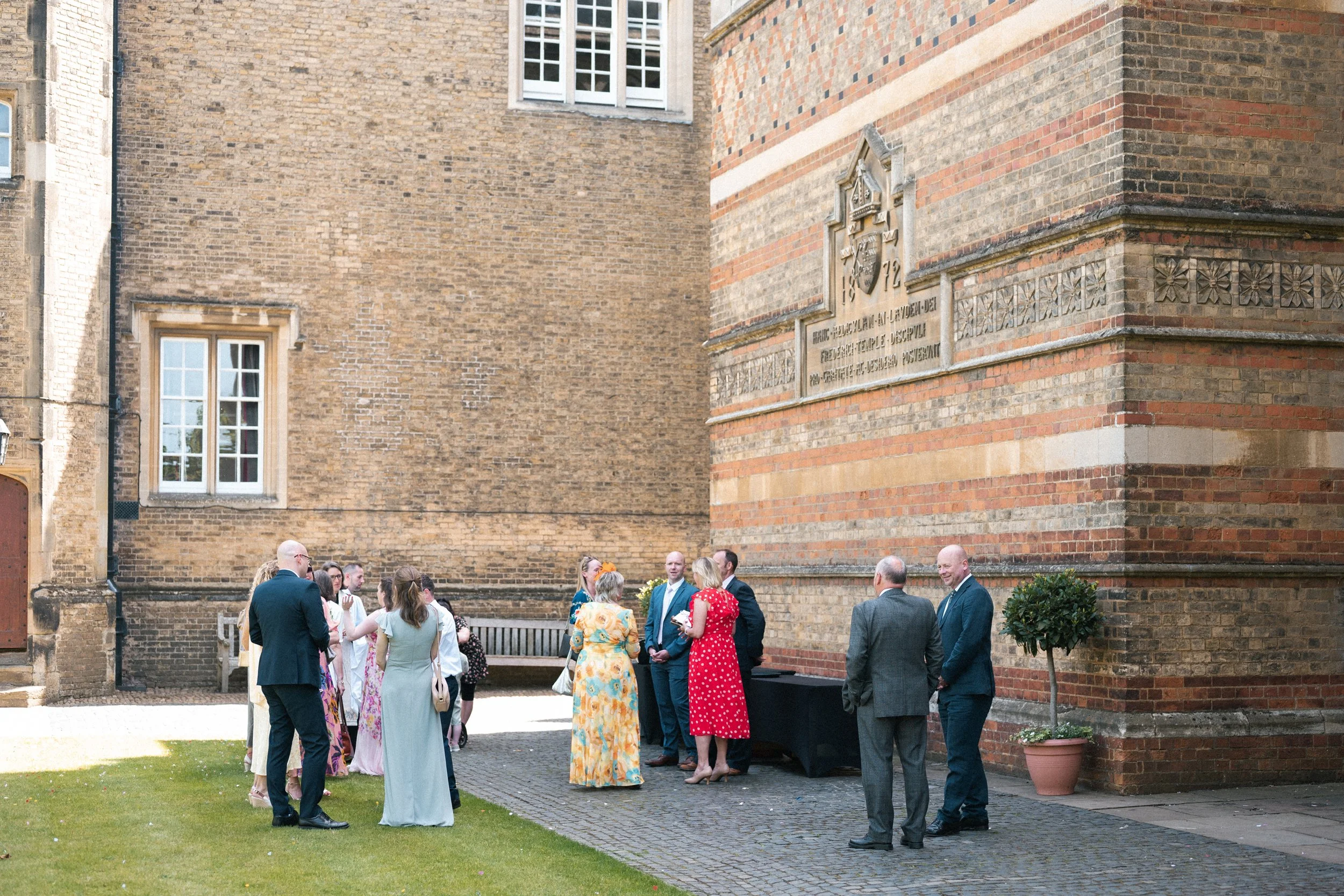 warwickshire-wedding-photographer-rugby-school-057.jpg