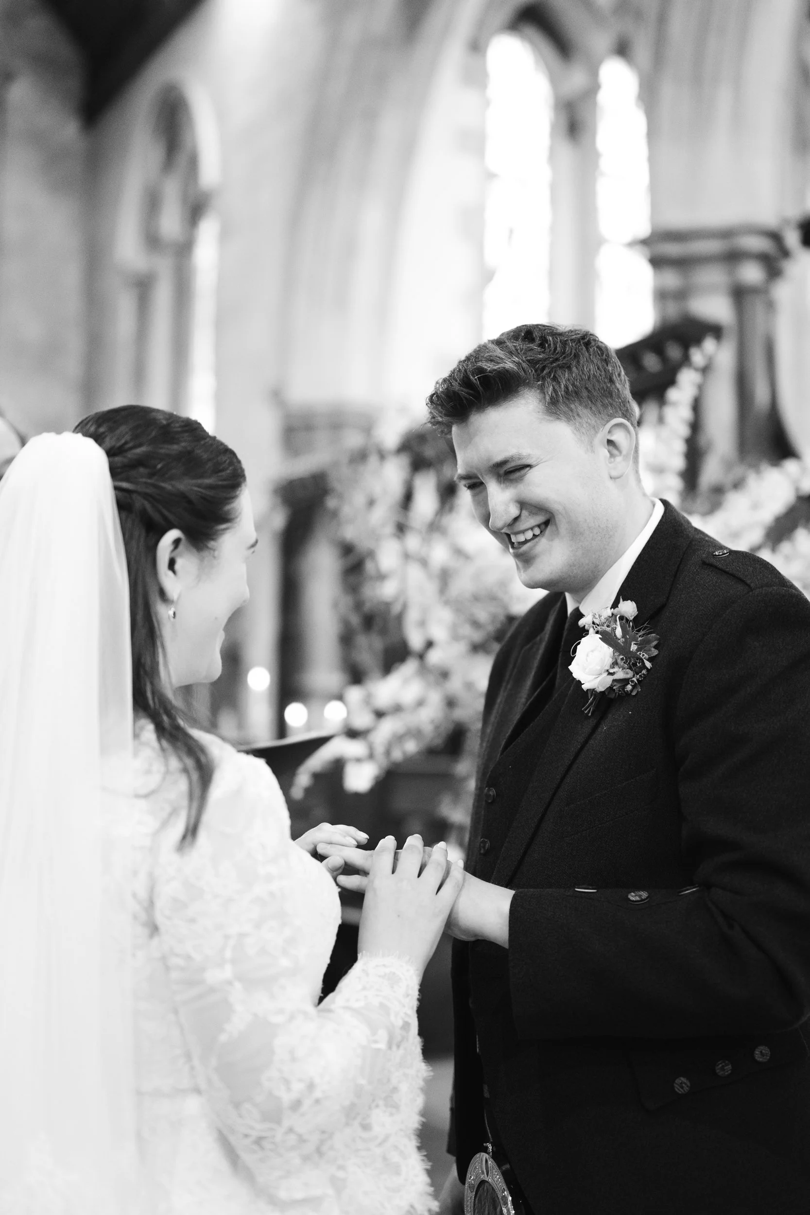 Oxfordshire-Wedding-Photographer-090.jpg