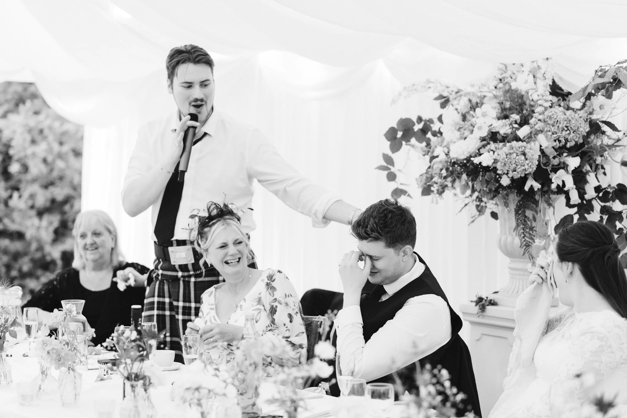Oxfordshire-Wedding-Photographer-239.jpg