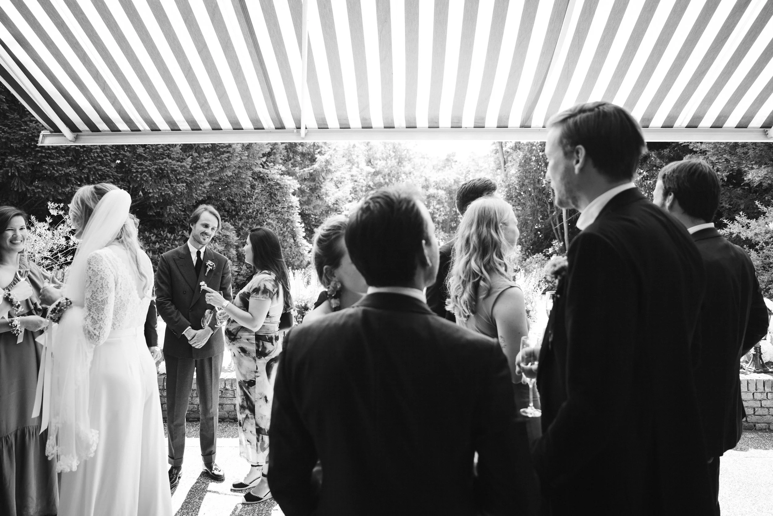 Oxfordshire-Garden-Wedding-Photographer-358.jpg