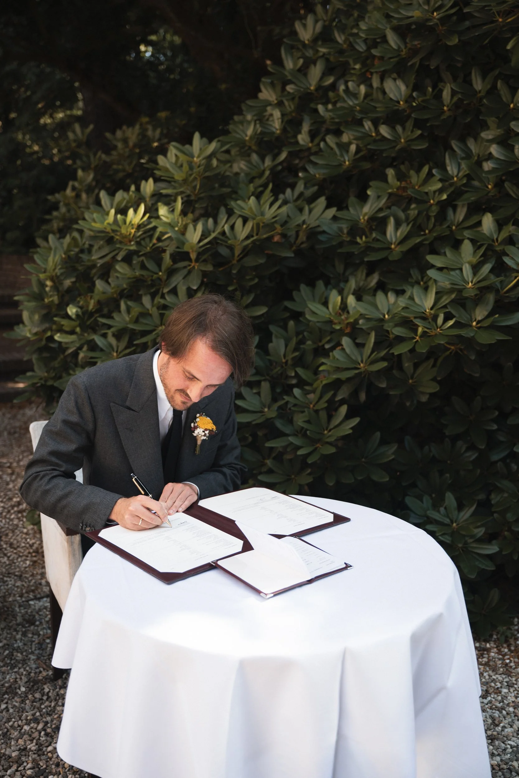 Oxfordshire-Garden-Wedding-Photographer-316.jpg