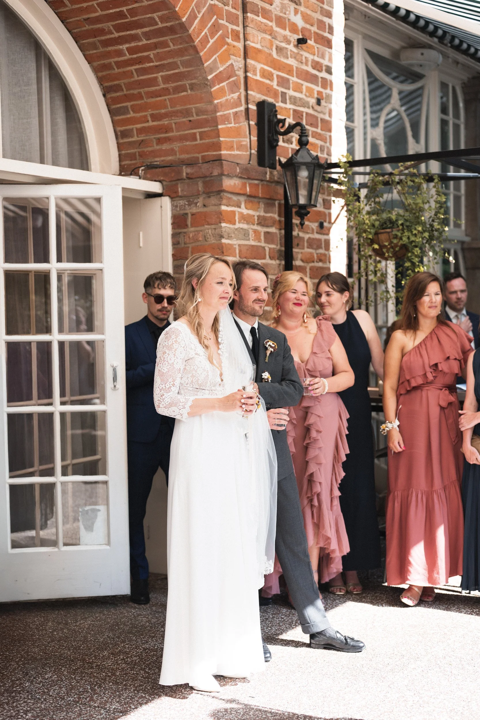 Oxfordshire-Garden-Wedding-Photographer-376.jpg