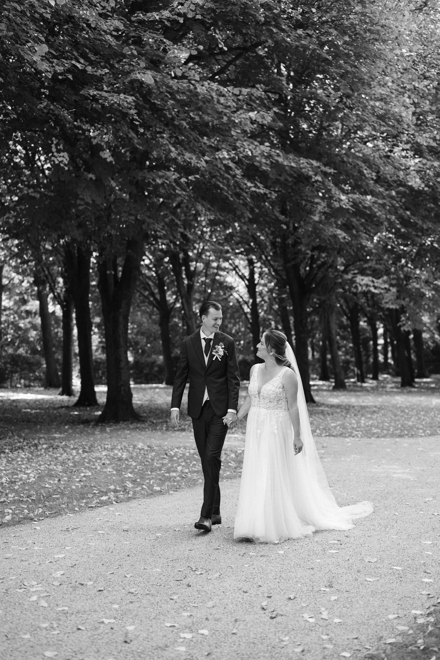 wedding-photographer-northamptonshire-bride-groom-couple-portraits-189.jpg