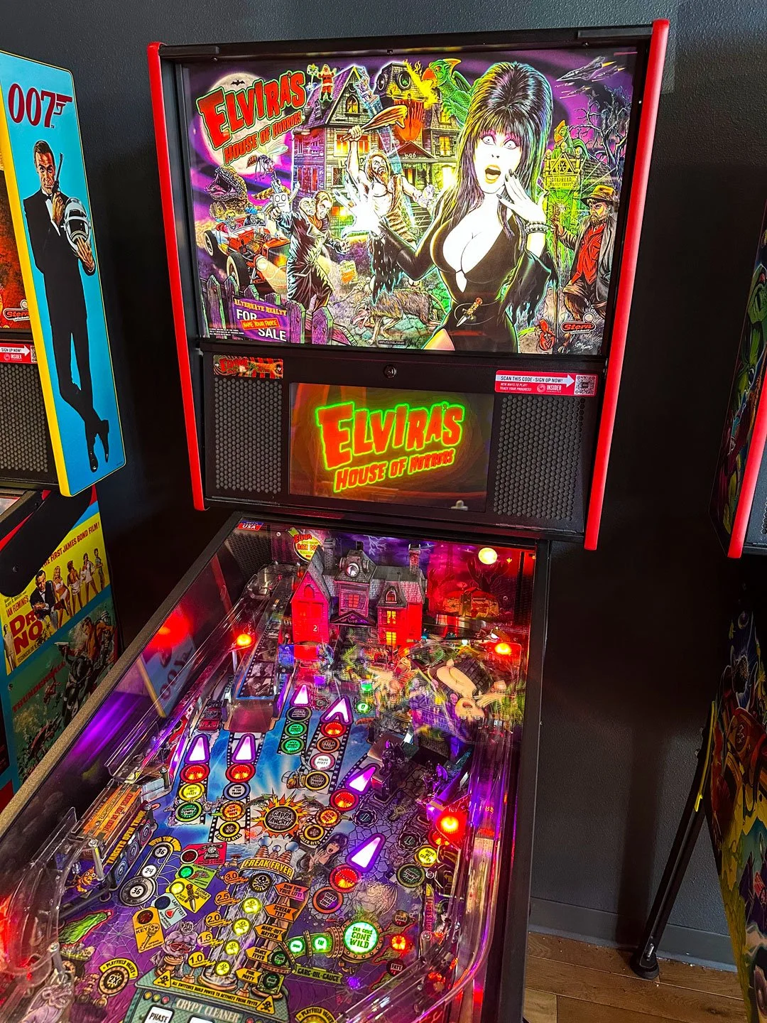 ELVIRA’S HOUSE OF HORRORS