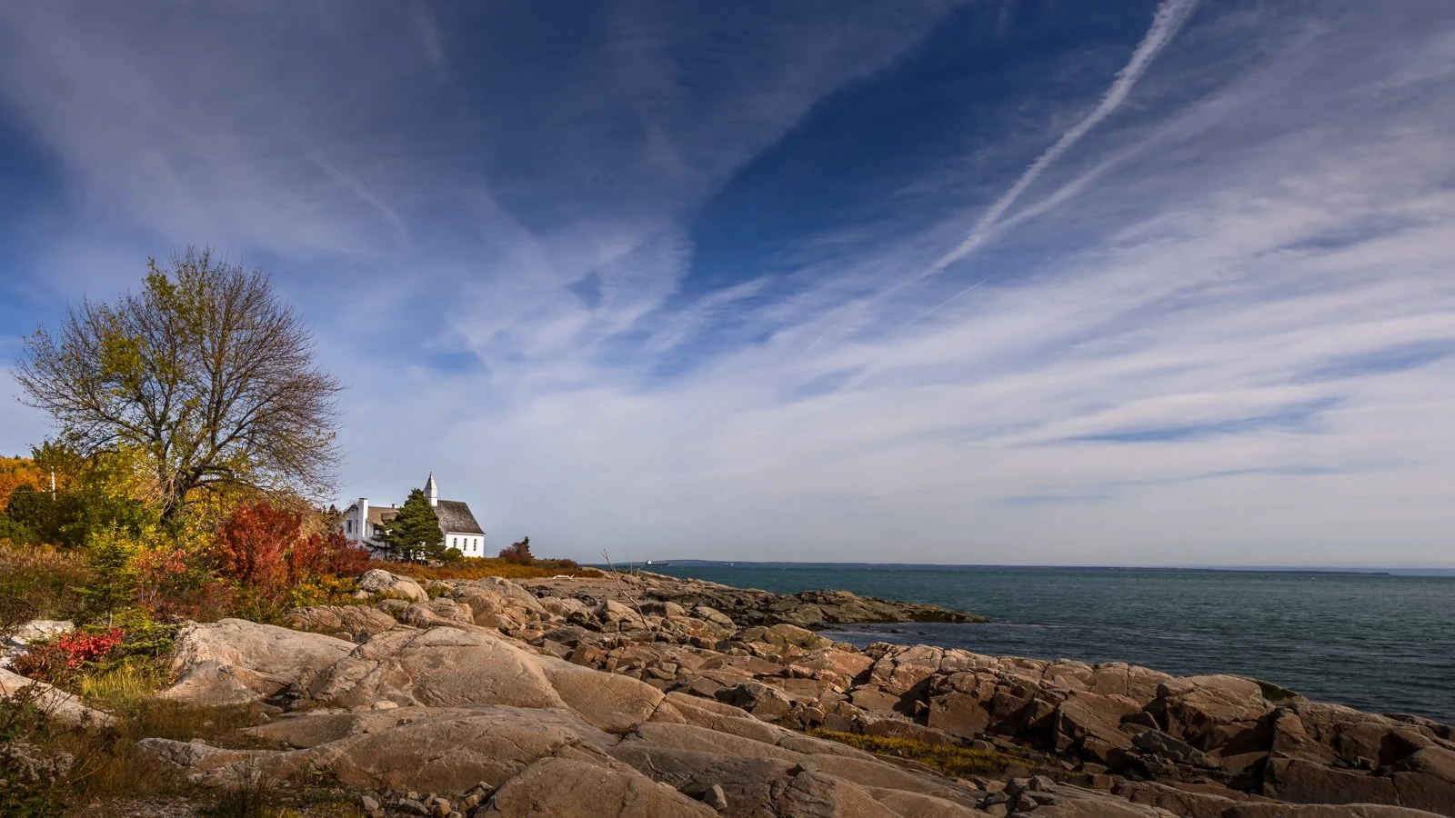 Vue sur le fleuve Saint-Laurent depuis les hauteurs de Port-au-Persil