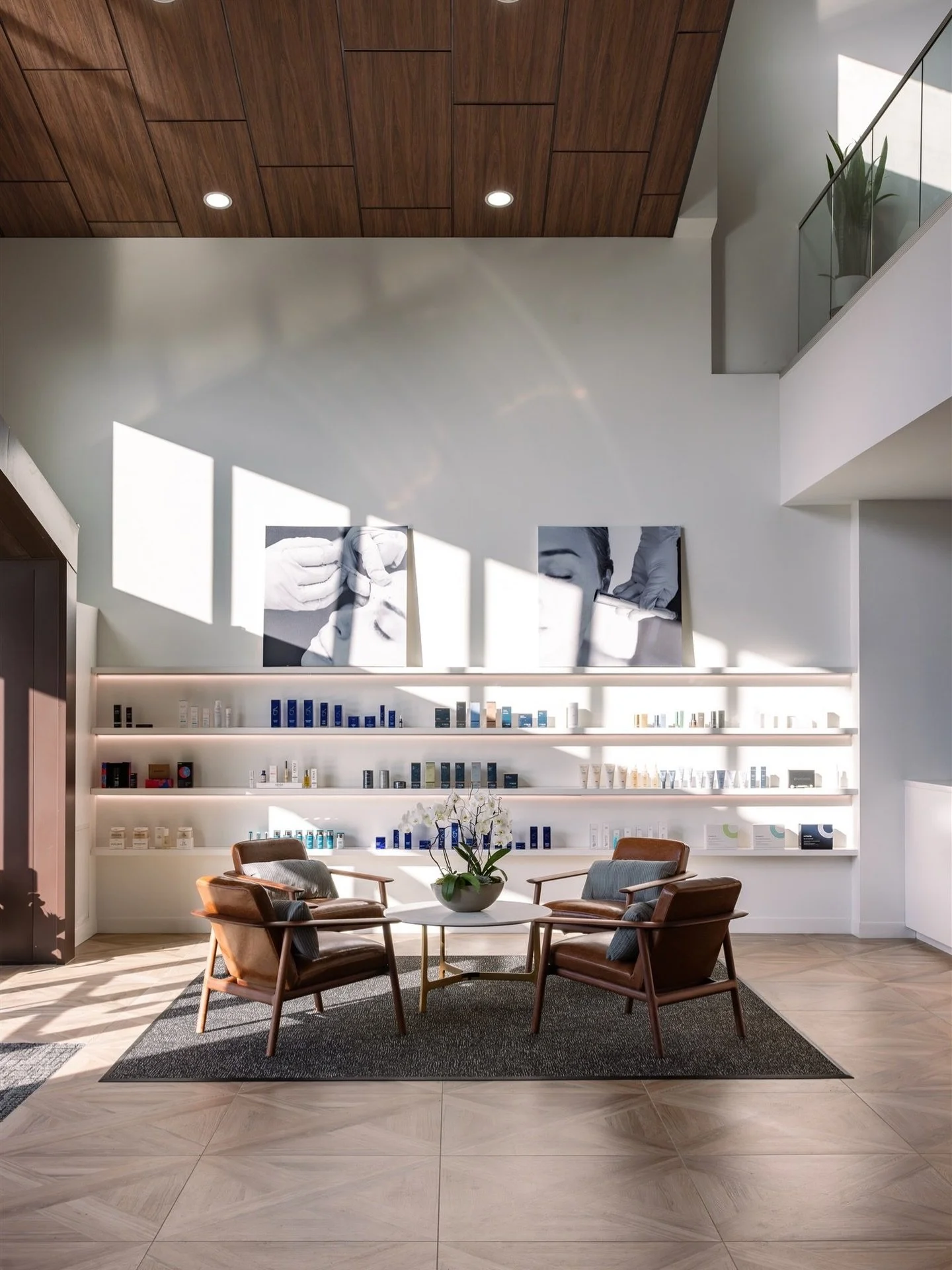 When the light hits just right on the skincare wall ✨

Happy 2026! We hope everyone had a wonderful start to the new year 🤍