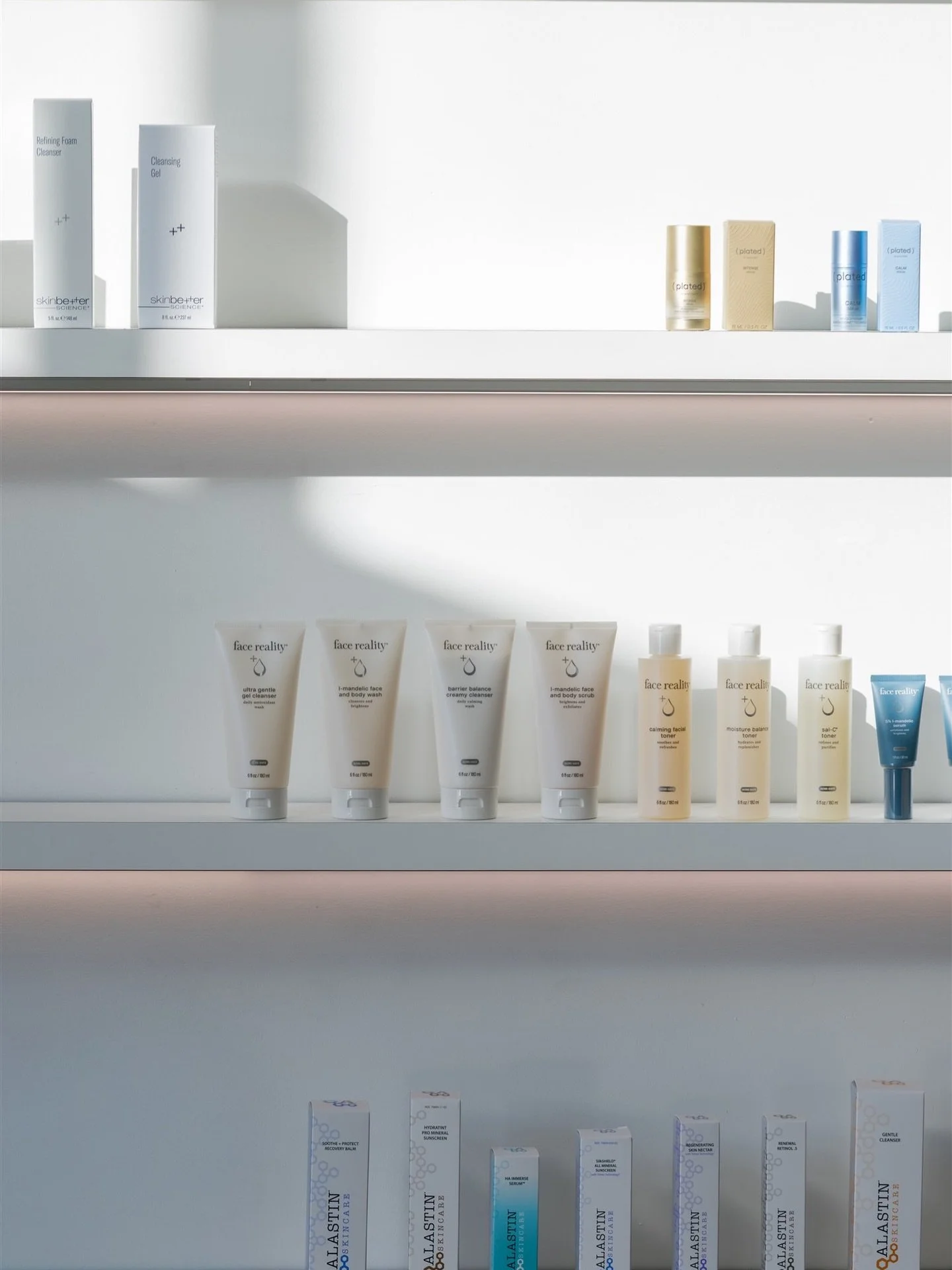 Our bi-annual skincare sale is here! 

🤍15% off all skincare for non-club members
🤍20% off all skincare for club members 

Stocking up?
✨Spend $400+ get a mystery bag of skincare 
✨Spend $750+ get a mystery pouch of skincare
✨Spend $1,200+ get a my