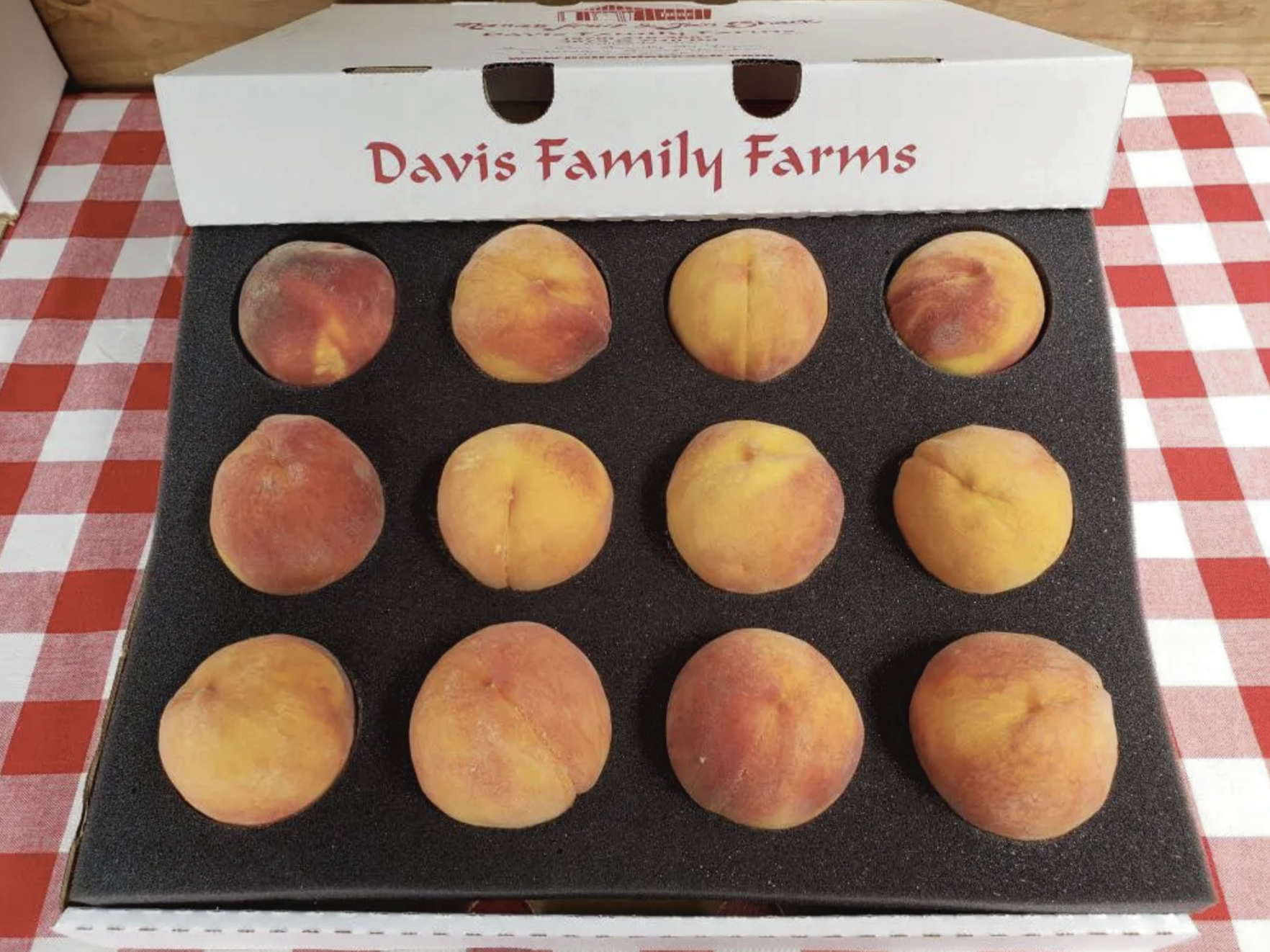 12 Fresh Peaches
$65 *Sold Out Until 2026 Harvest
