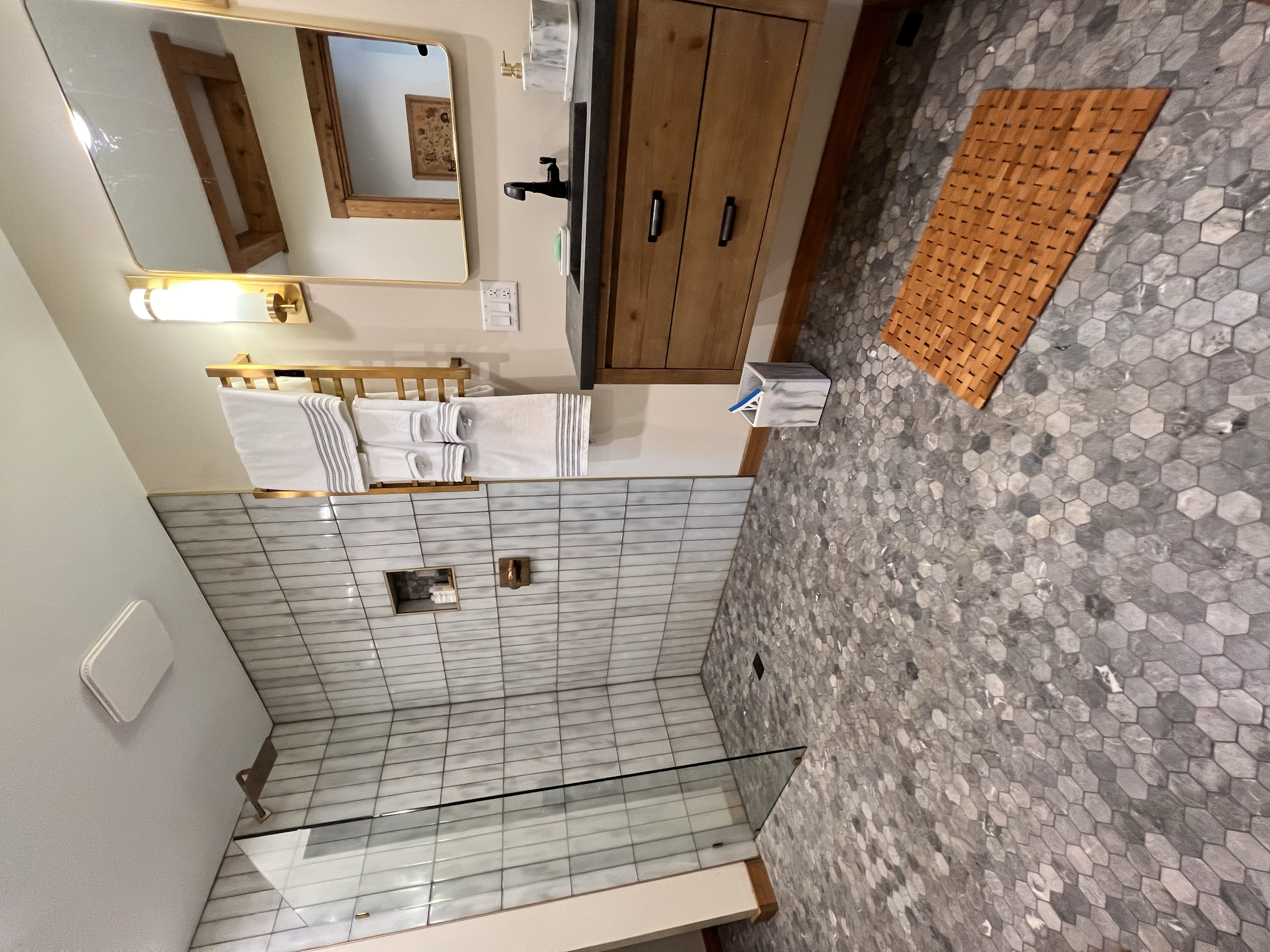 Curbless shower andspa like bathroom