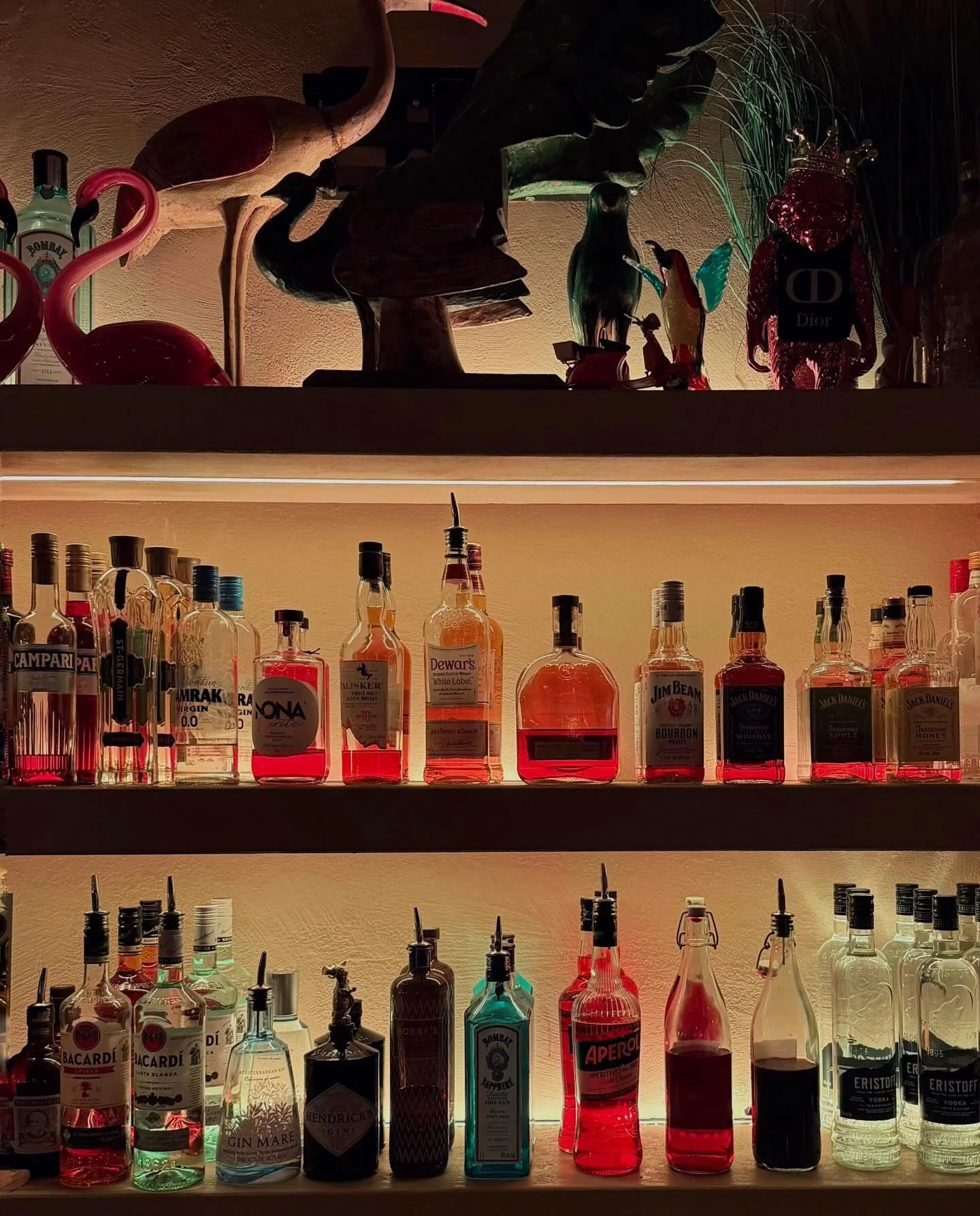 Beter 1 fles in de hand dan 10 vogels op een plank&hellip;