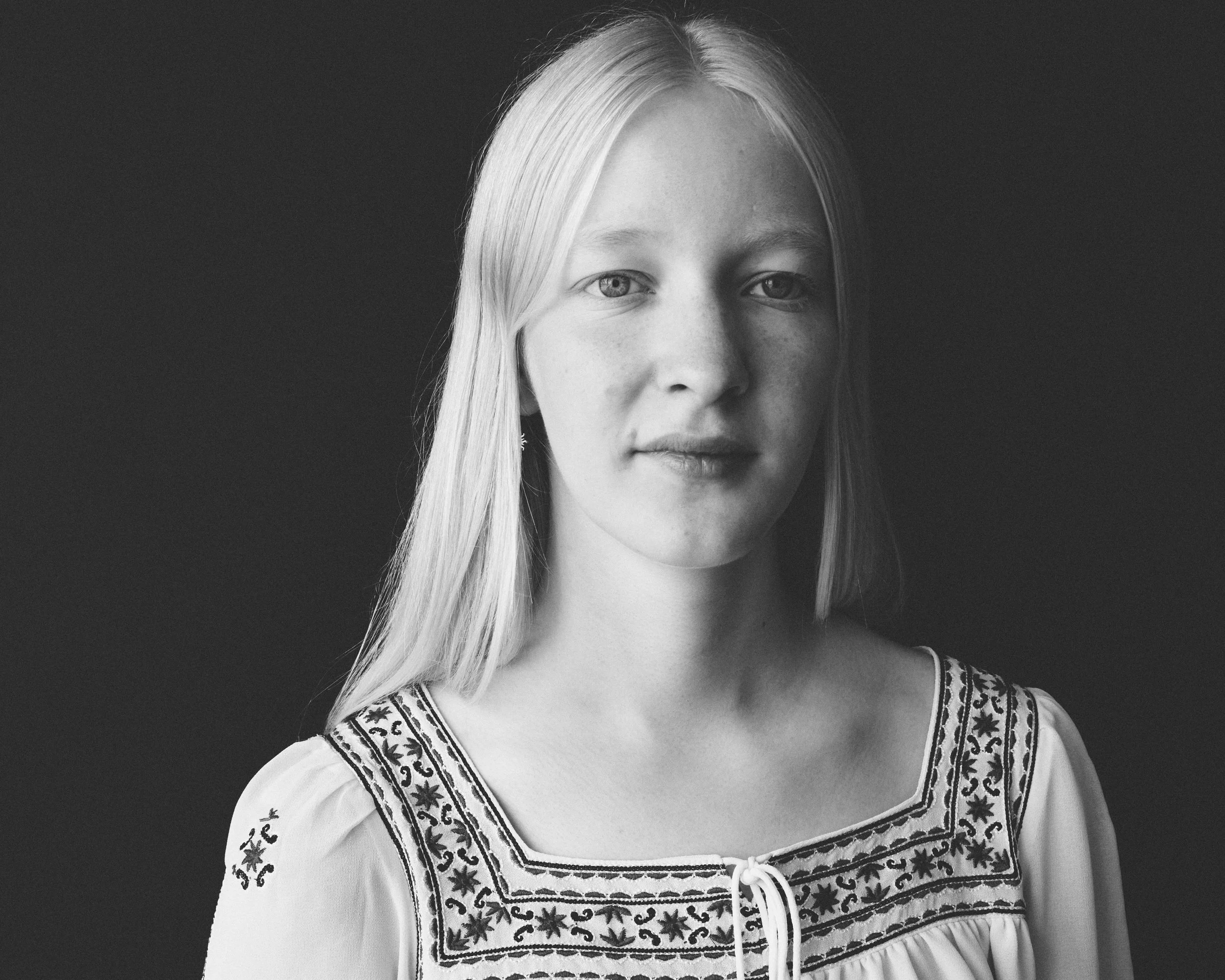 9-tamar-lindner-book.jpg