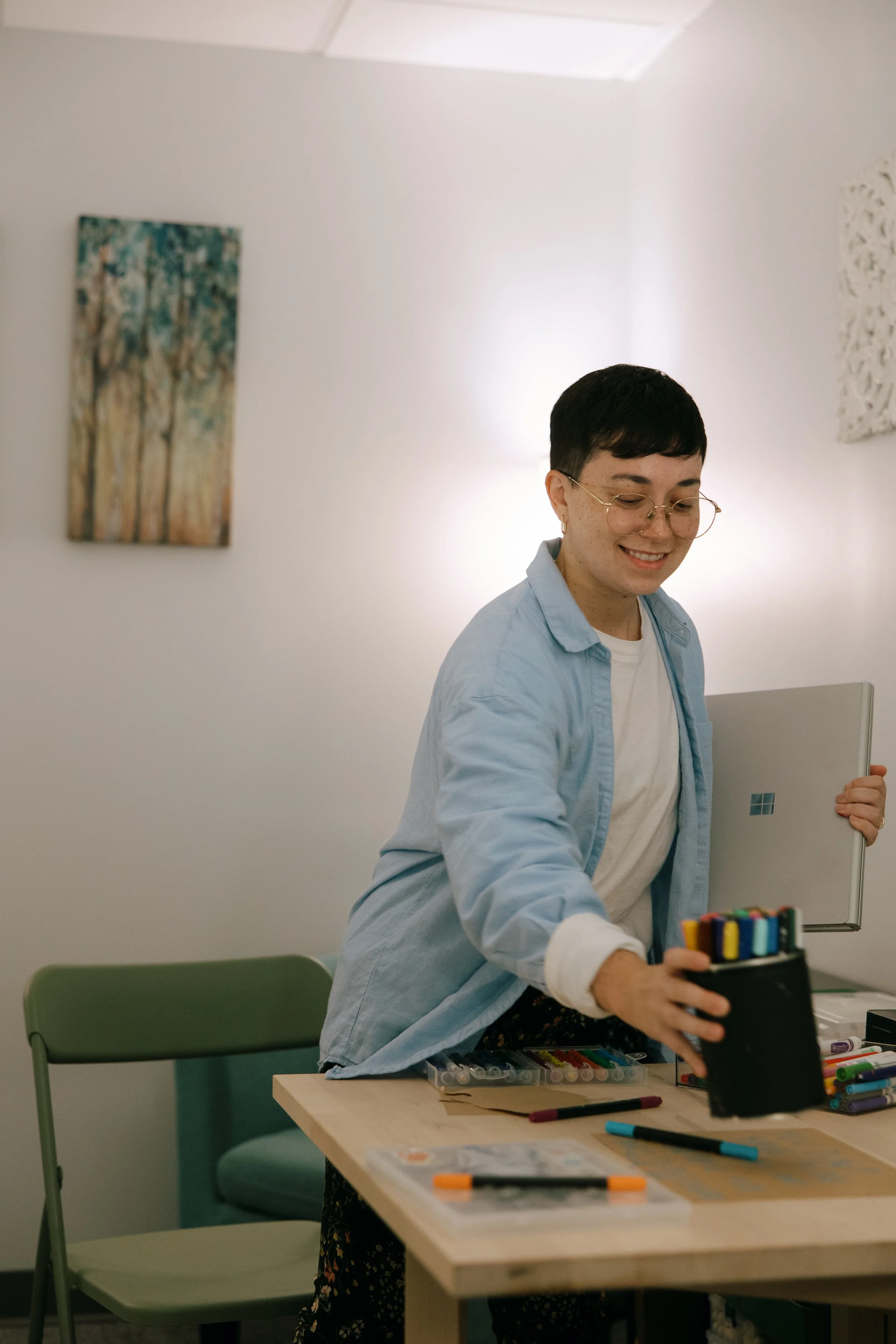 Kristy Leone is a licensed art therapist in Maryland for OCD teens and adults.