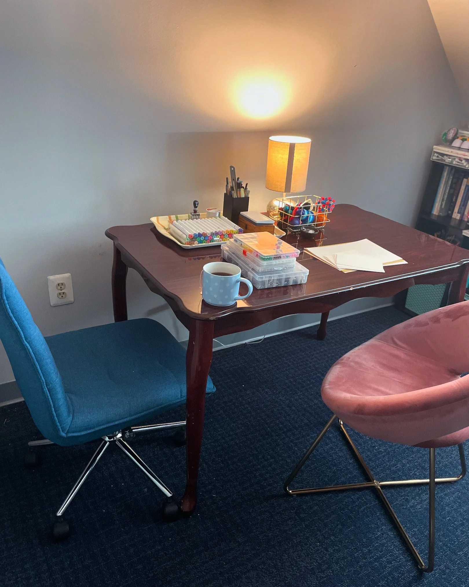 Art therapy table with creative materials for clients with OCD, anxiety, or insomnia in Towson, Maryland