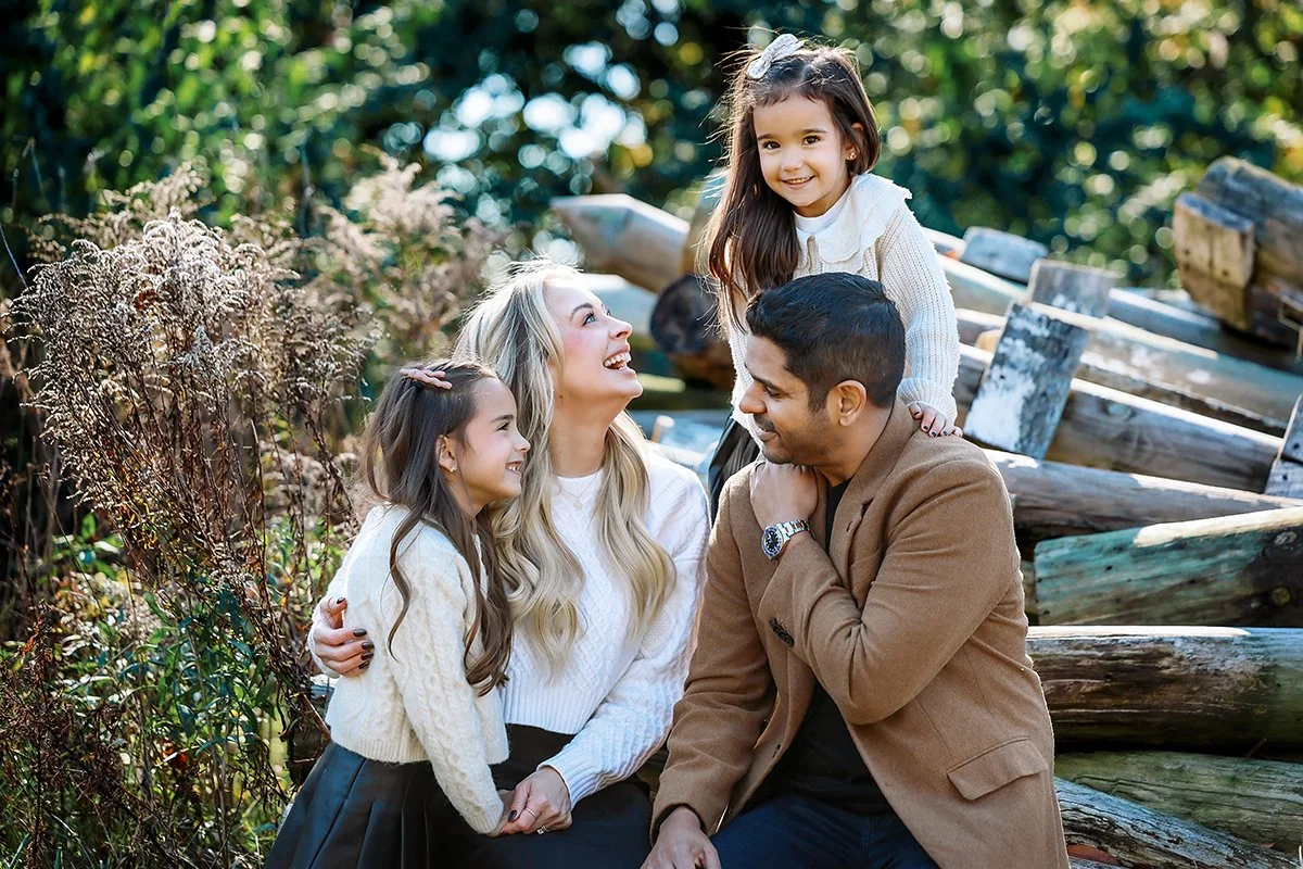Family portrait taken by Alicia’s Photography in Naperville, IL