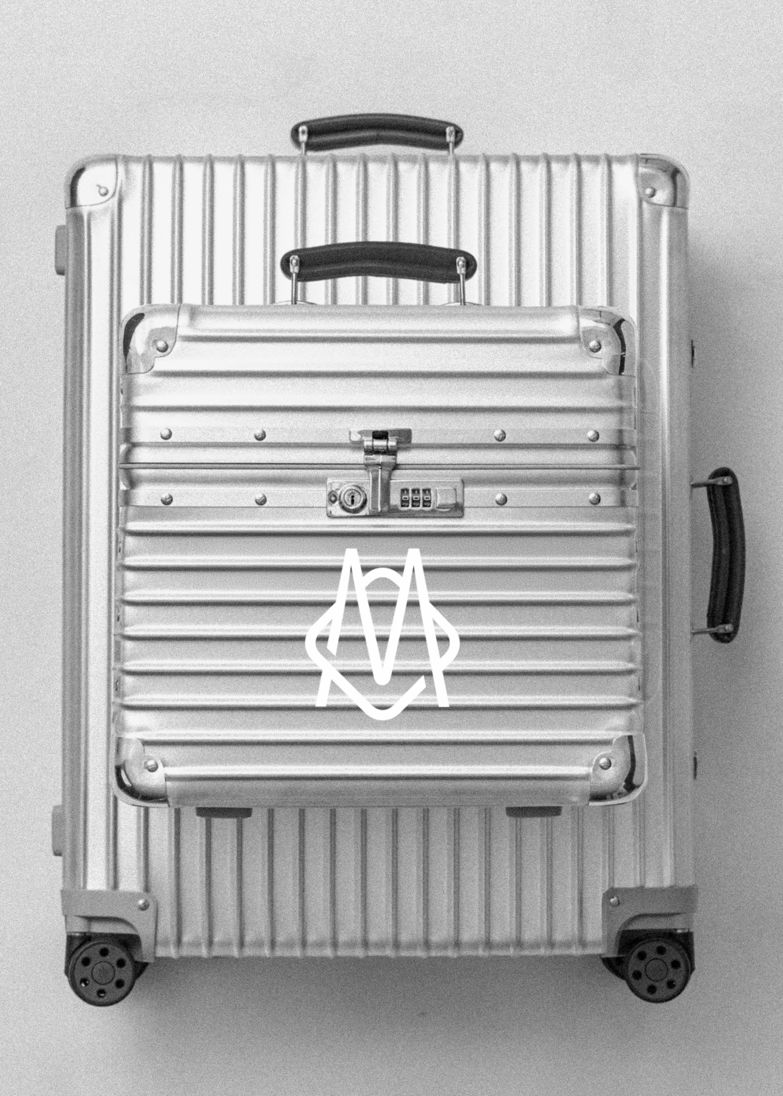 RIMOWA_SIMONHENGESBACH1617 2_3.jpg