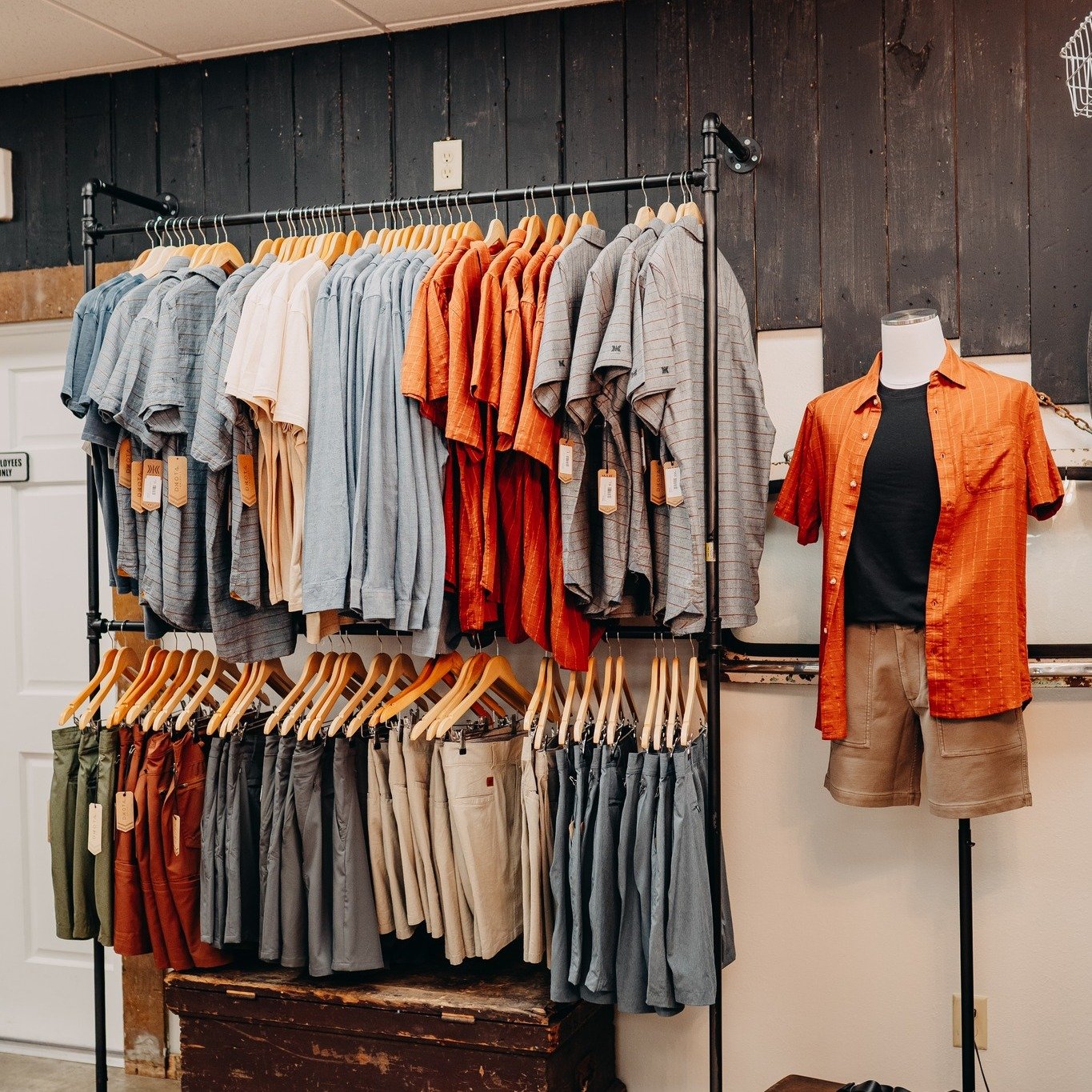 Tees, Button-Downs, Shorts, and more-just in time for Summer! ☀️ Stock up on high-quality favorites and even brands that you can't get anywhere else in Eau Claire!

#eauclaire #johnscottmensapparel #mensapparel #downtoearthshops #eauclaireshopping #m