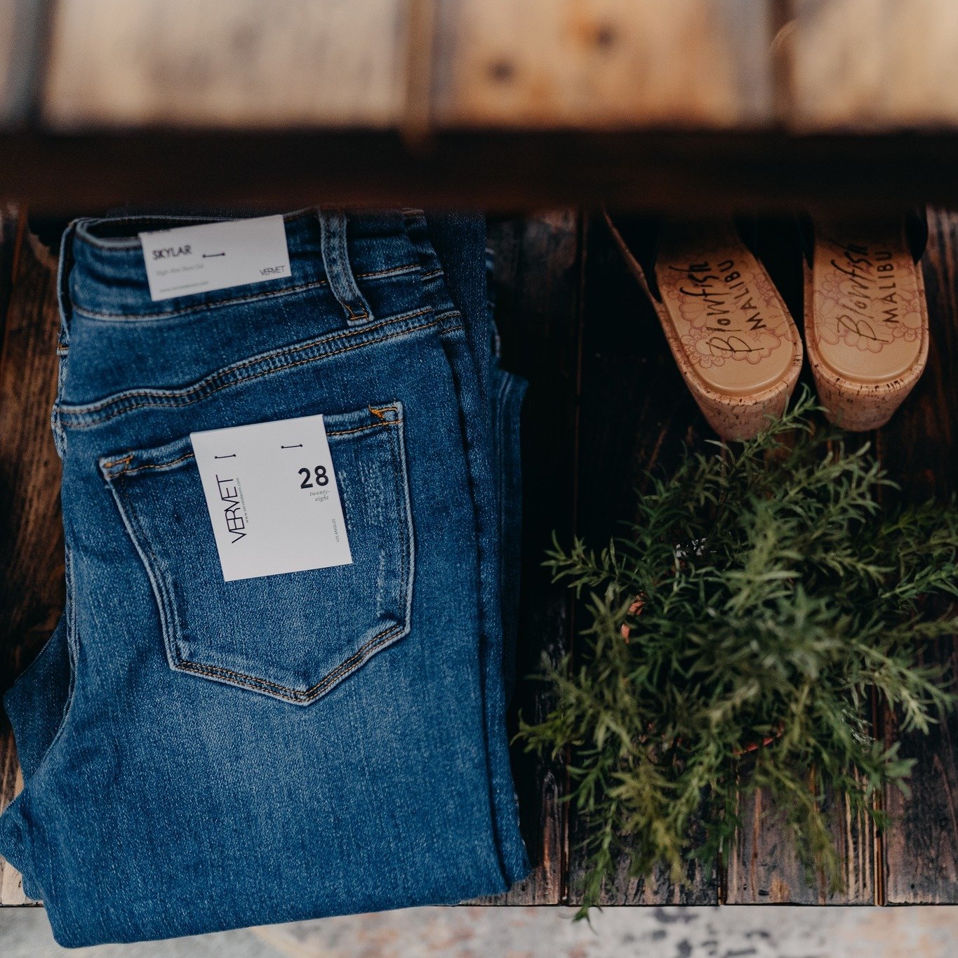 Upgrade your wardrobe with our best, high-quality jeans in stock now! Durable, stylish, and incredibly comfortable&mdash;don&rsquo;t miss out on the perfect fit! 

#mustardseedboutique #jeans #vervet #eauclaire #womensfashion