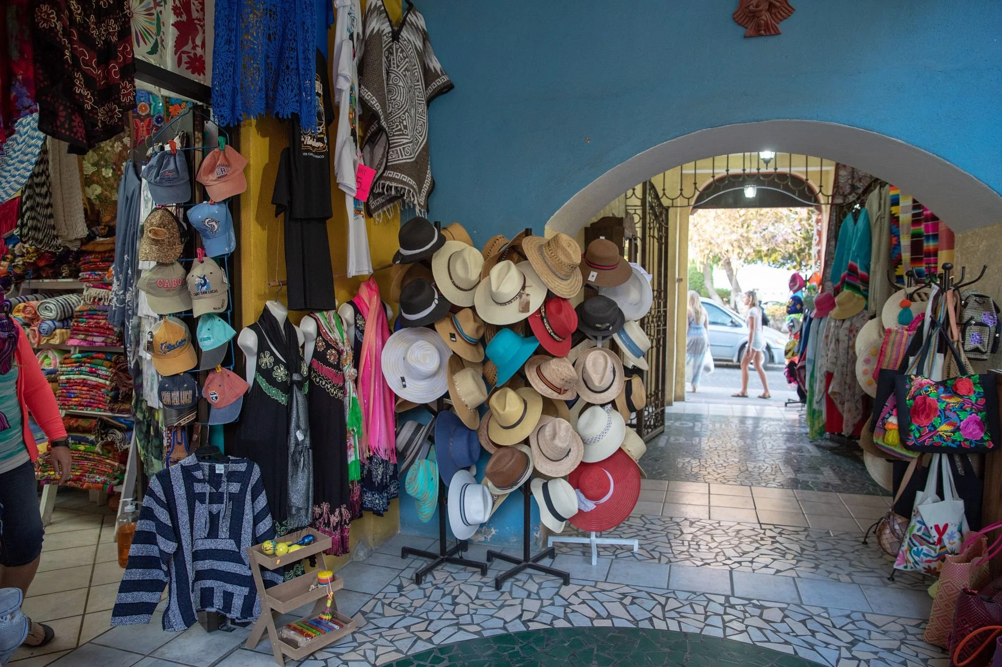 Mexican-Pacific-Los-Cabos-Local-Souvenir-Market-id16103-Jul-05-2023-001.jpg
