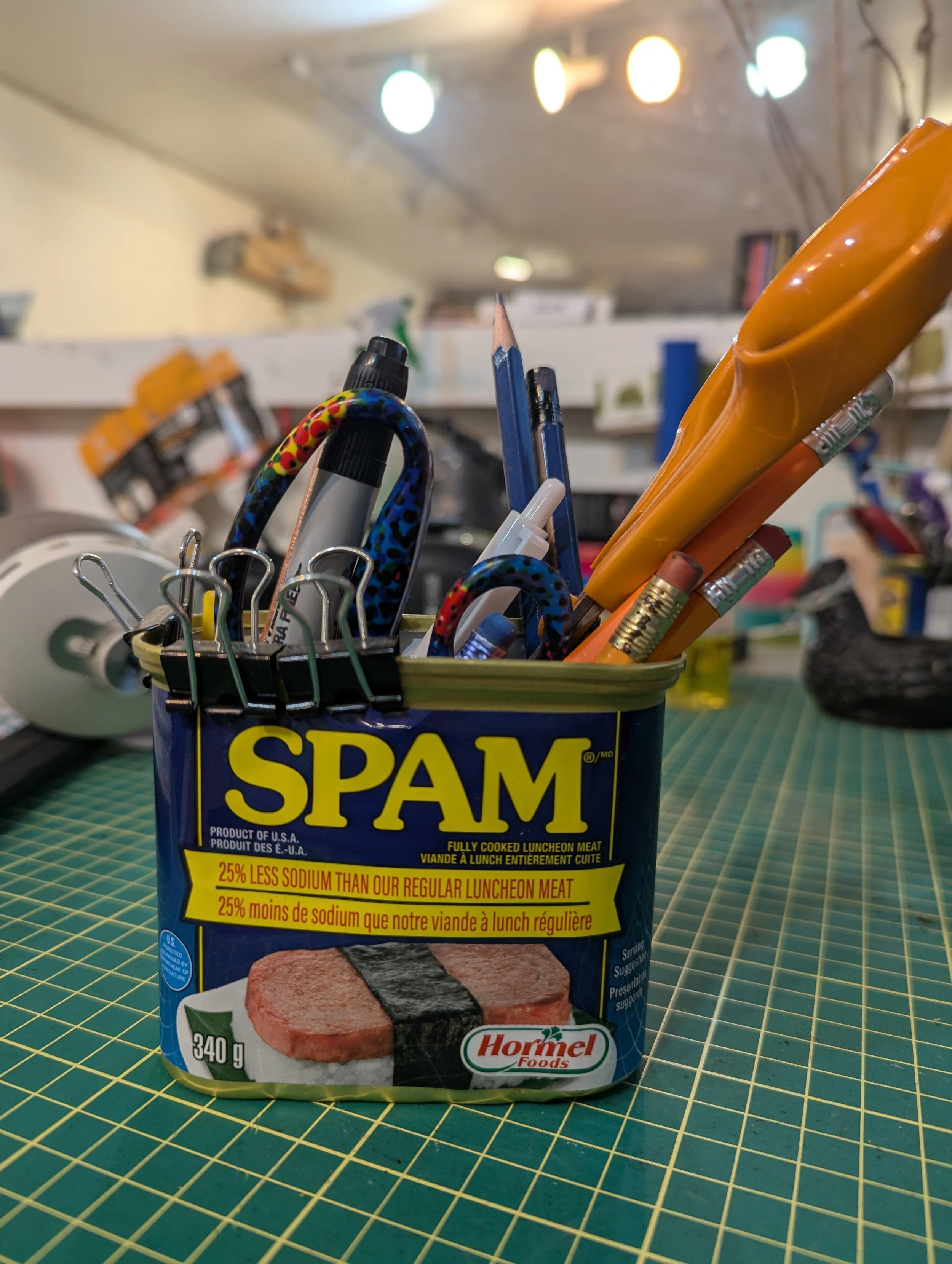 SPAM Stationary holder