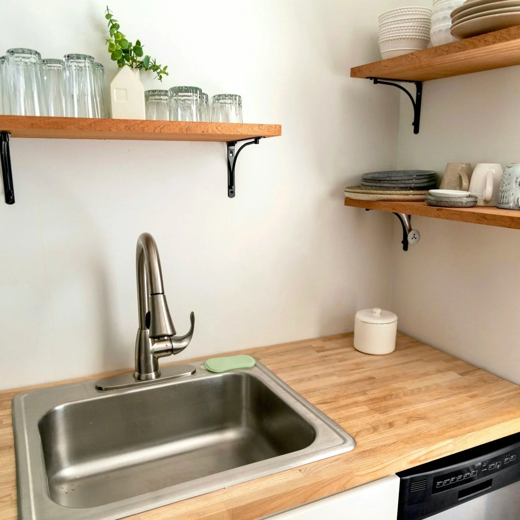 Swirling Away the Grime for Clear Pipes