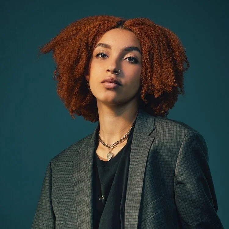 contemporary portrait, fashion portrait, adaptive colour portrait, advertising portrait 