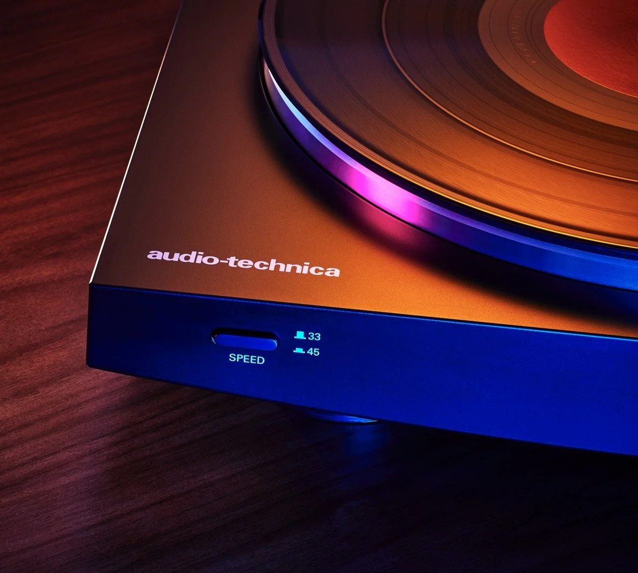 audio equipment advertising photography, still life photography , creative product photography, audio-techina photography