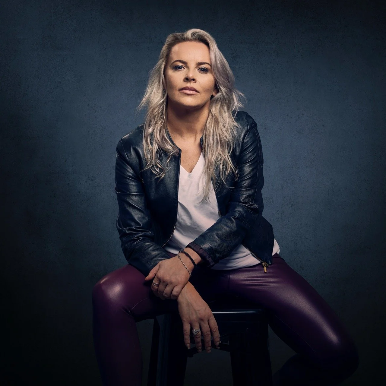 contemporary portrait, portrait of entrepreneur, modern business portrait uk, advertising portrait, headshot edinburgh, headshot Scotland