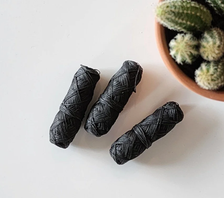 the rogerie charcoal floss refills .jpg