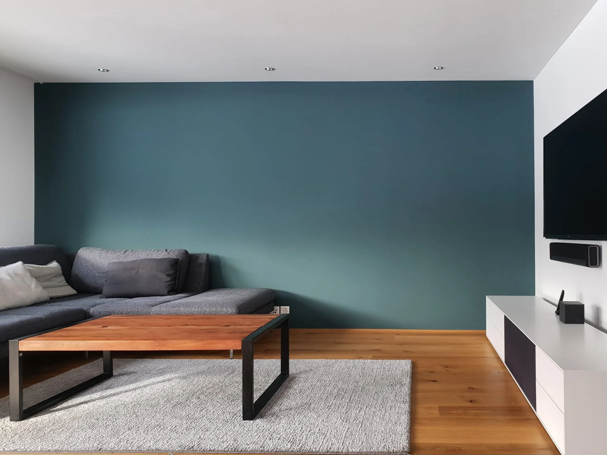 Wandgestaltung mit Farrow & Ball in Flims, Maler Tenner