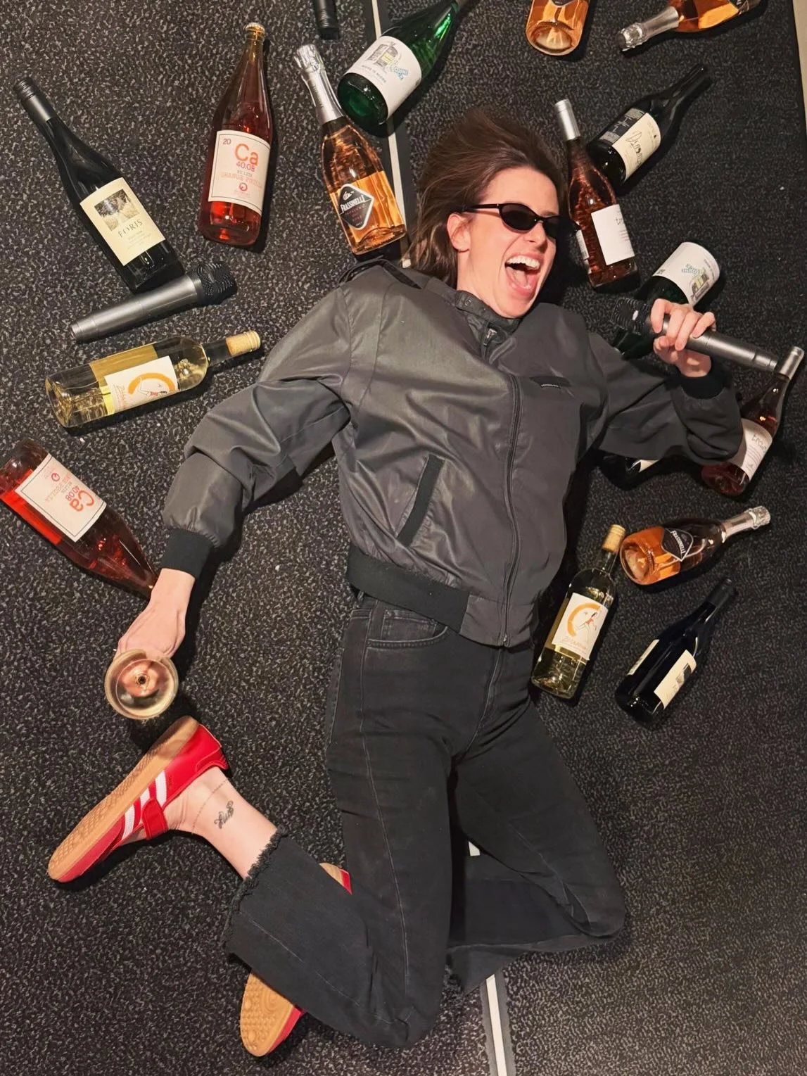 🎤 &ldquo;I have an announcement!&rdquo; #membersonly #smellyalater🍷