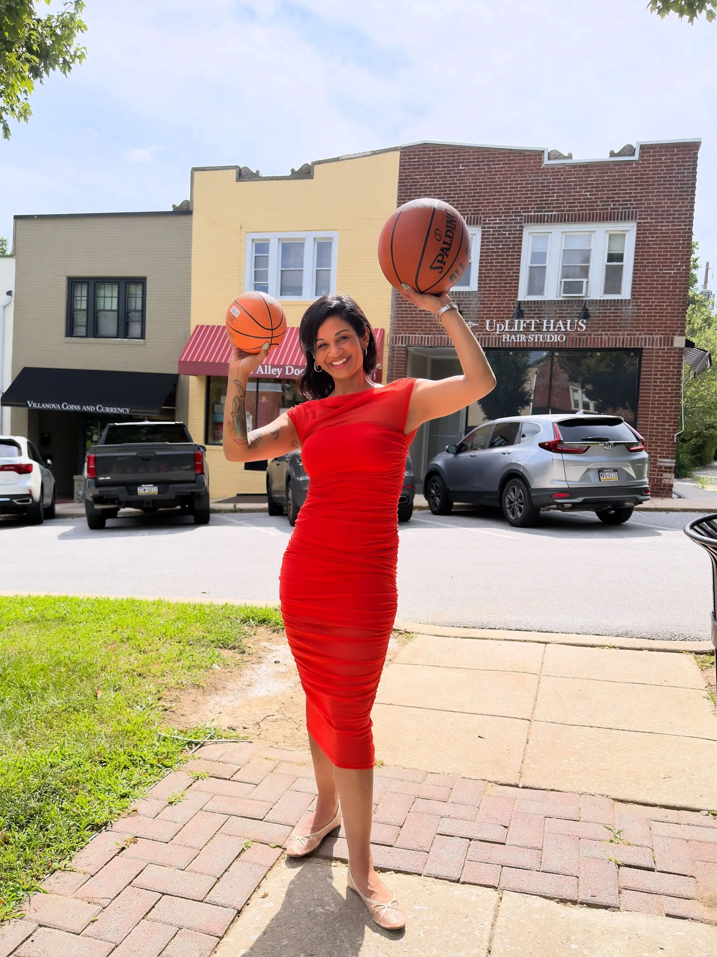 Happy 👑 @lebron day!!! #philly 🏆#sixers 🏀 Come celebrate! ✨🍾🥂 #drinkphilly 🍷🍷🍷