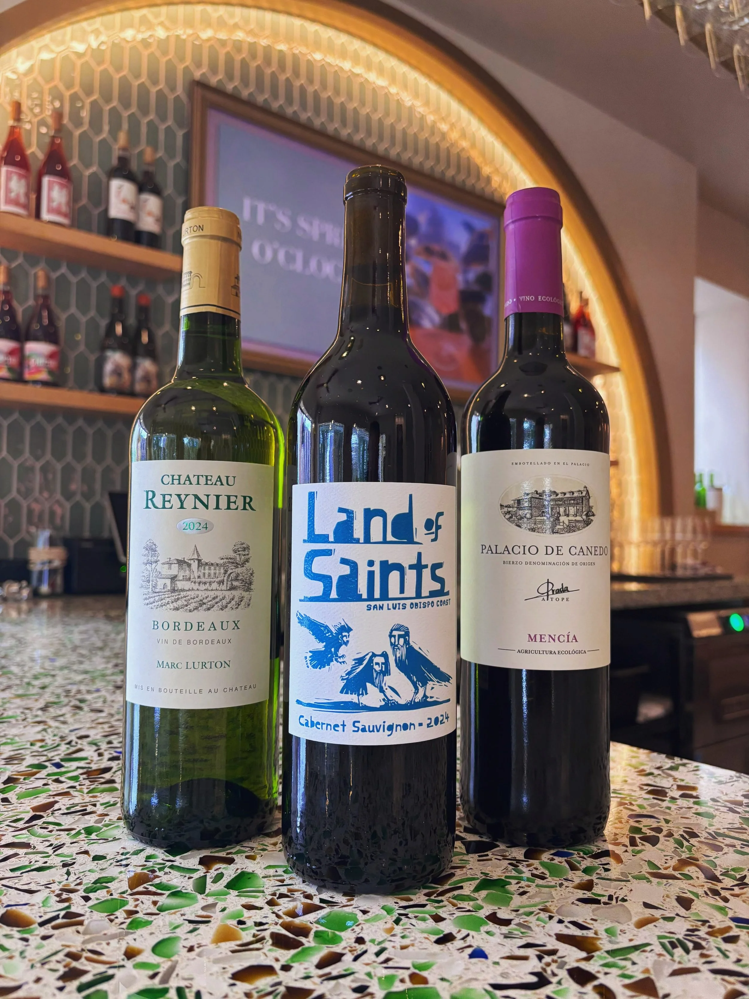 New red wine pours are on the #menu for #fall. 🍂 Come taste what&rsquo;s new! ❤️ #redwineseason🍷