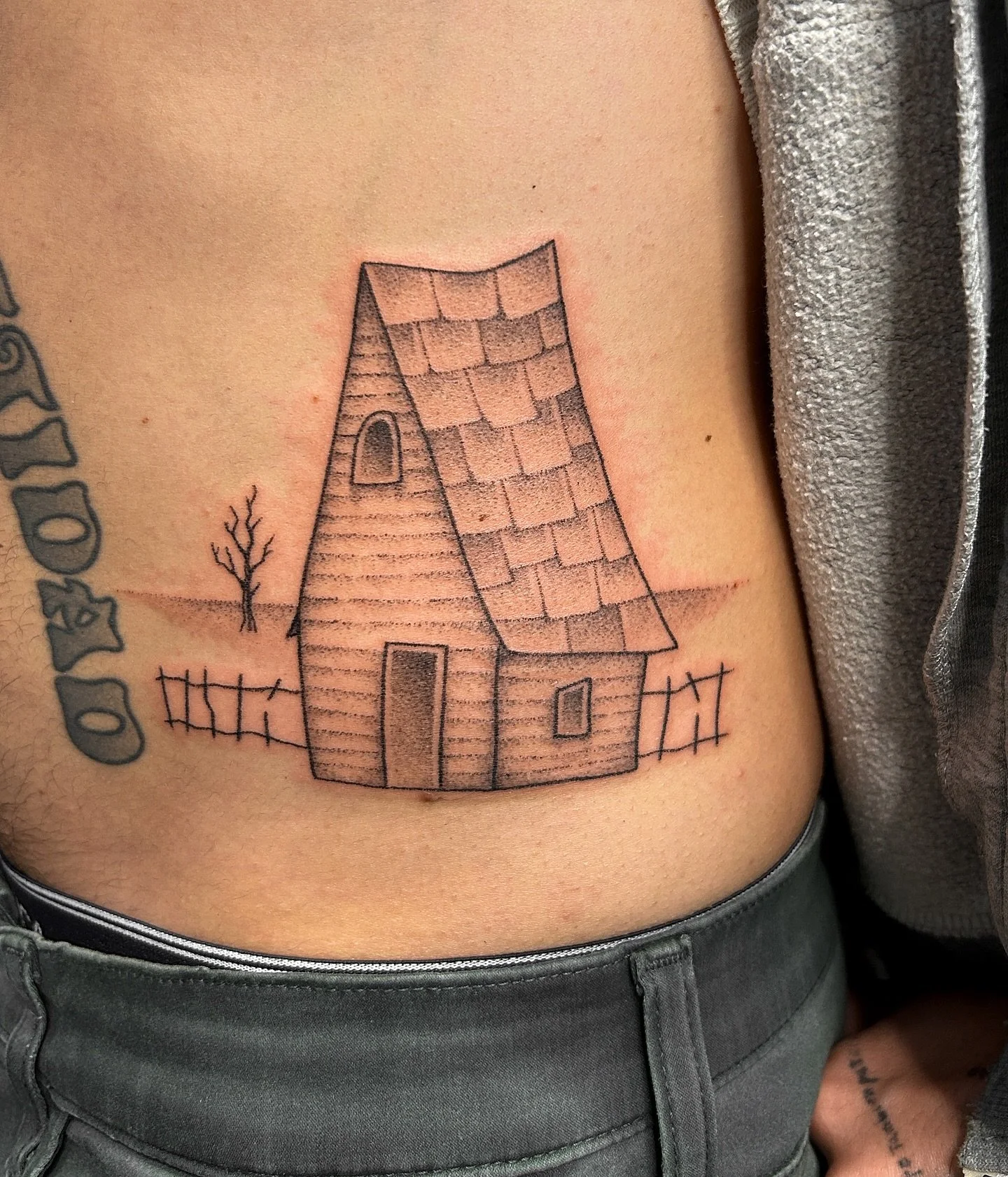 Super awesome trade with my friend @dariogarciateruel who I love and you should all get tattooed by. 🙇&zwj;♂️ (2nd picture is what I got for our trade) 🫶