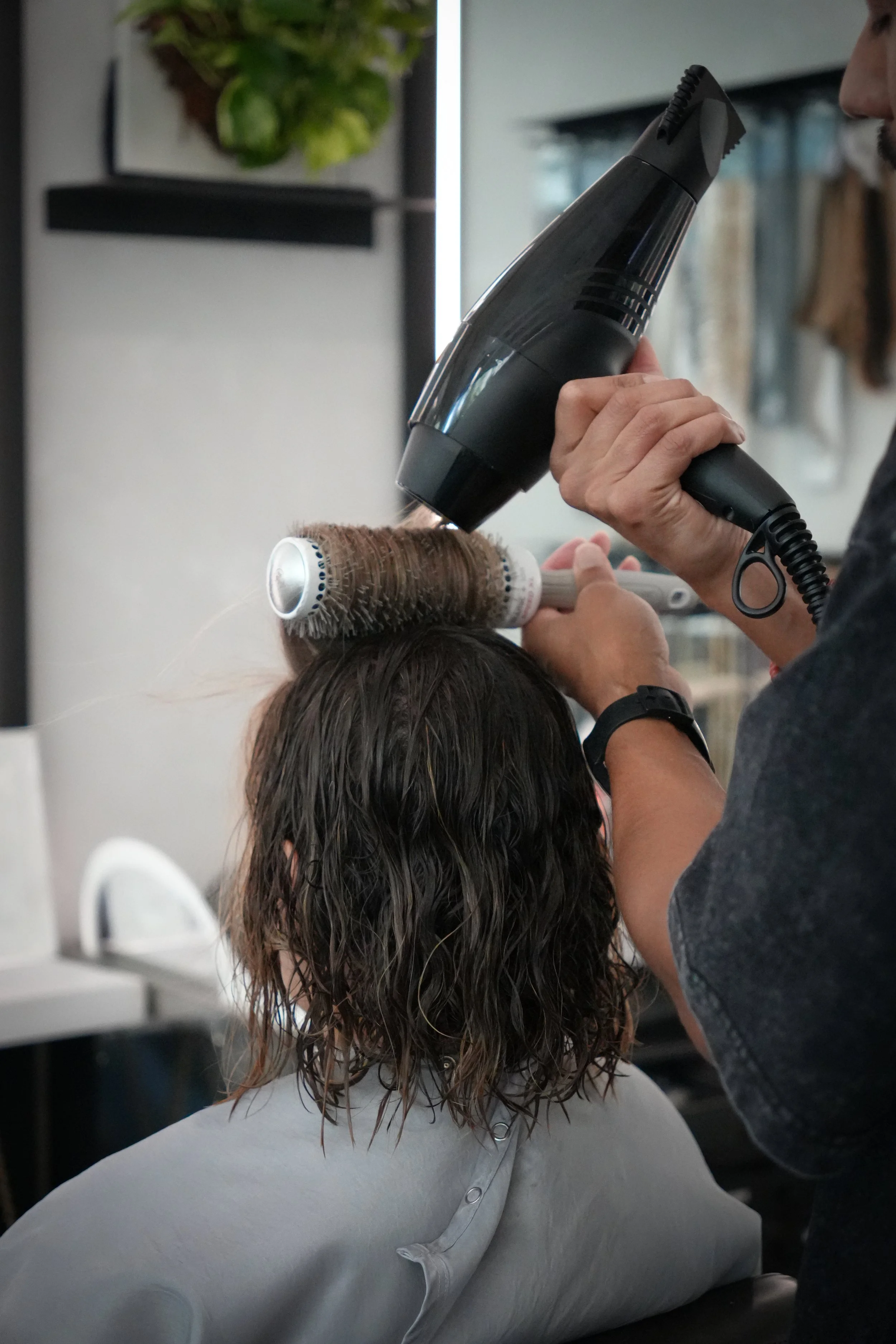 Styling Tools &amp; Products Safe to Use on Extensions